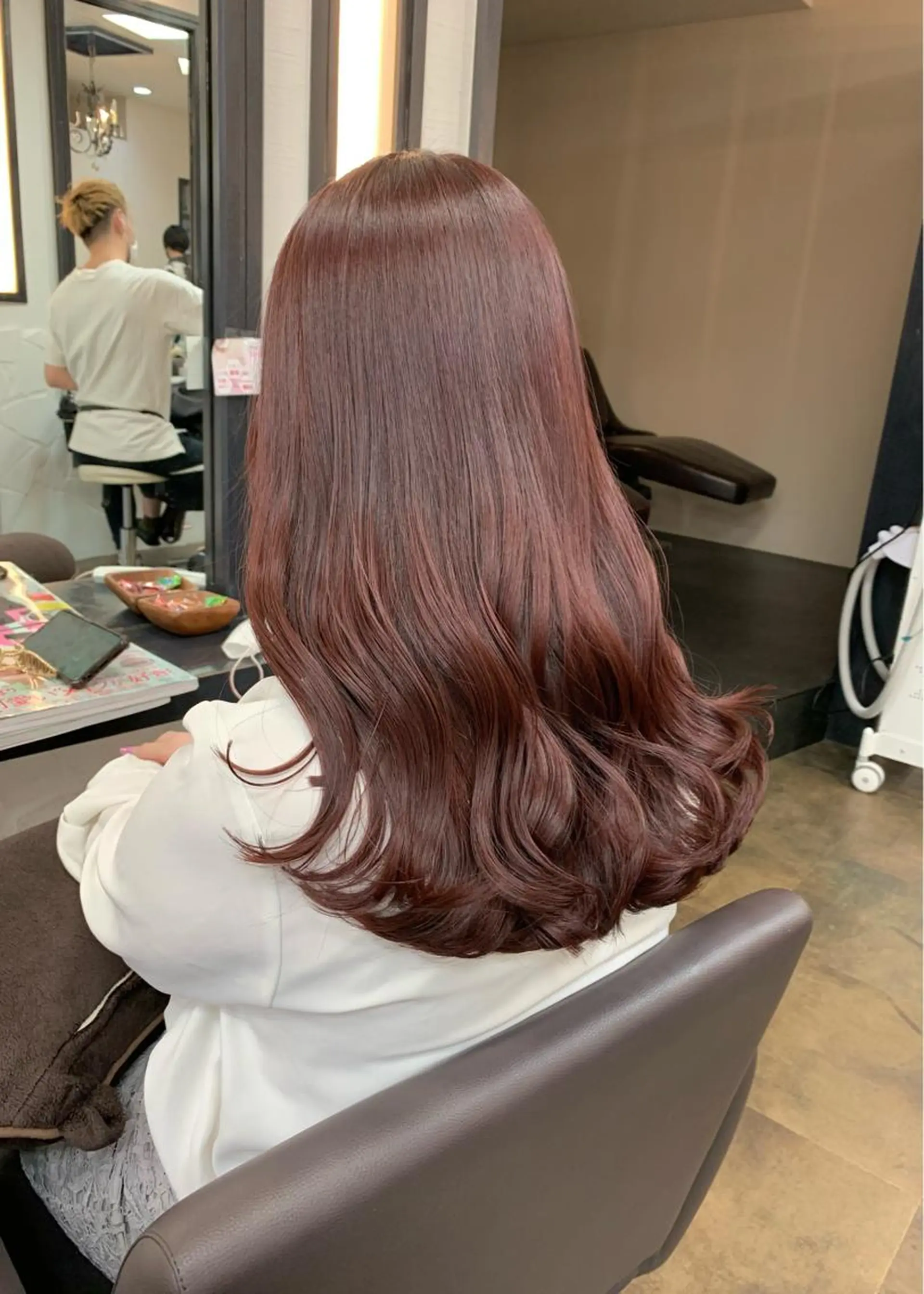 セミロング カラー ブリーチ ブラウンカラー ブリーチなしカラー ピンクカラー ピンクブラウン LUMO所属・矢野 晃平のヘアスタイル