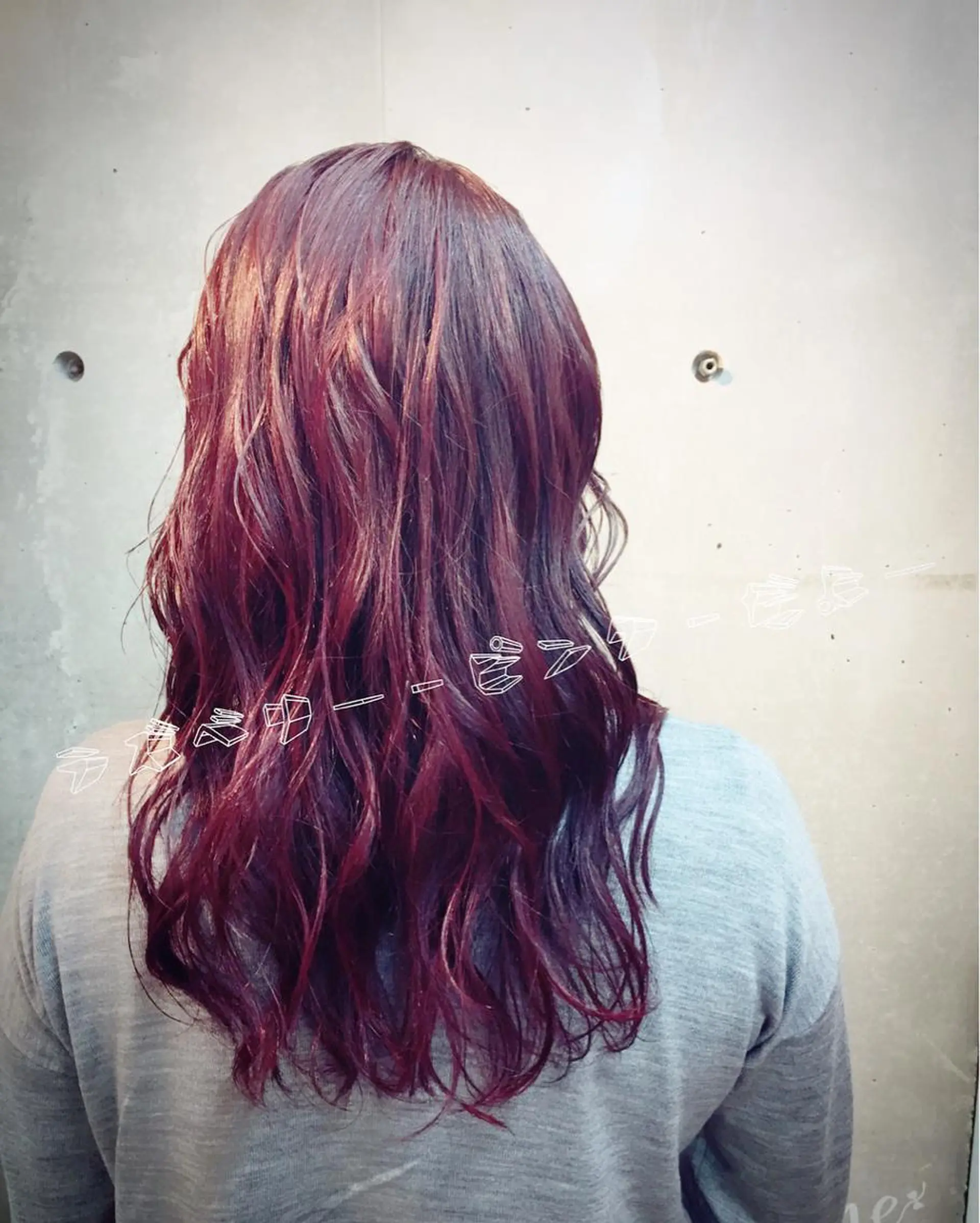 セミロング カラー ピンクカラー 及川 光のヘアスタイル