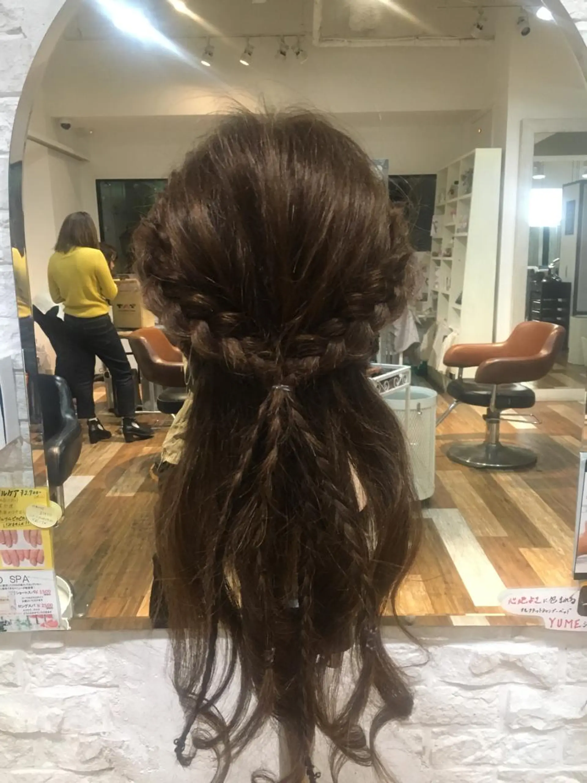 ロング 角床直哉 カラーカットNO 1のヘアスタイル