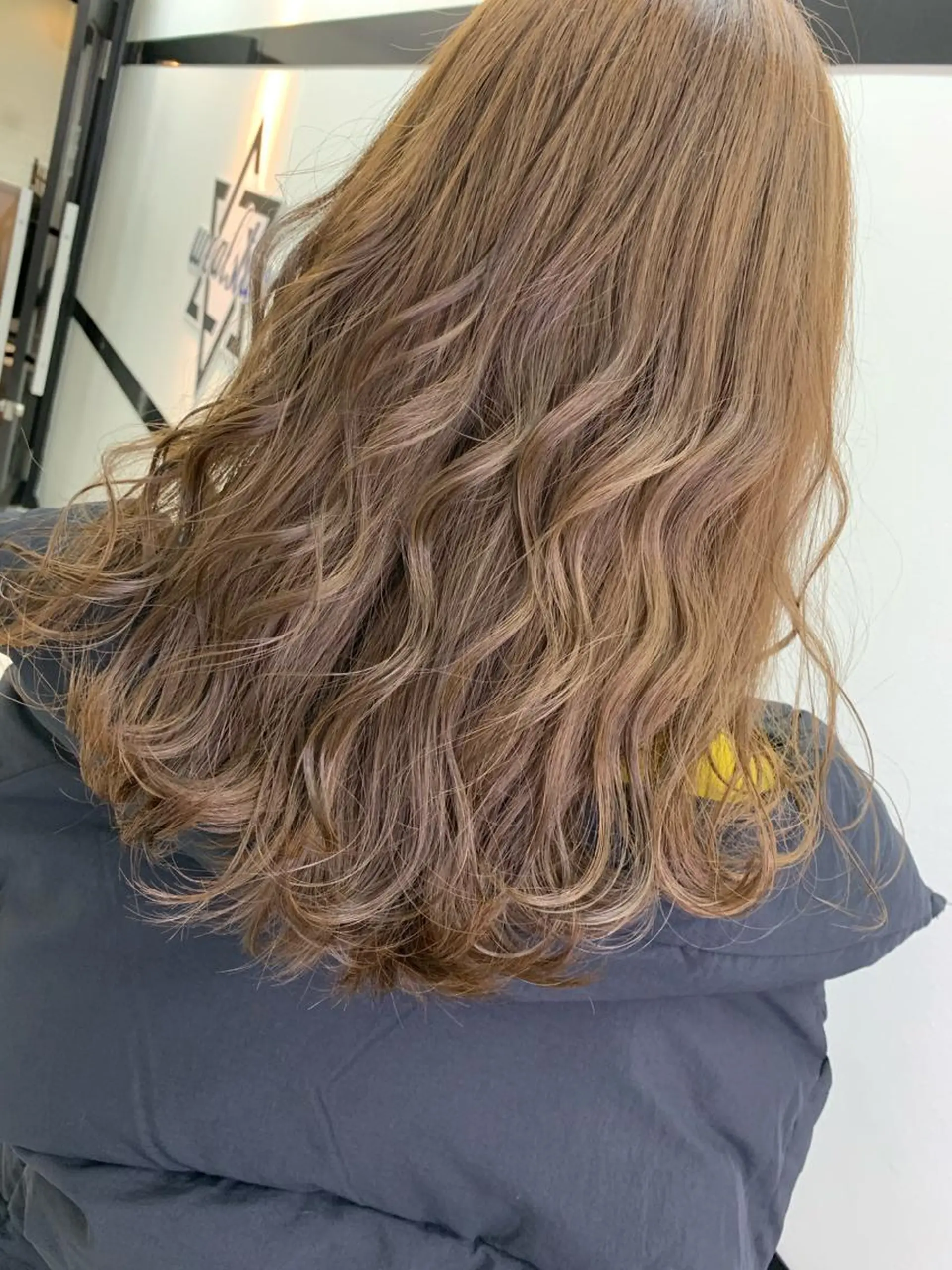 カラー Itsuki .のヘアスタイル