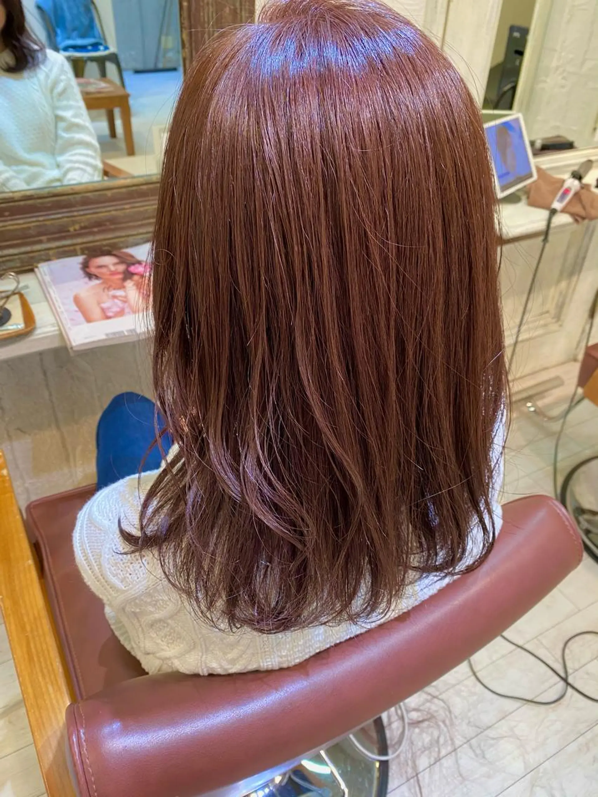 ロング カラー ブリーチ ケアブリーチ 透明感カラー グレージュ ハイライトカラー 髪質改善/艶カラー 🎀レイヤーカットのヘアスタイル