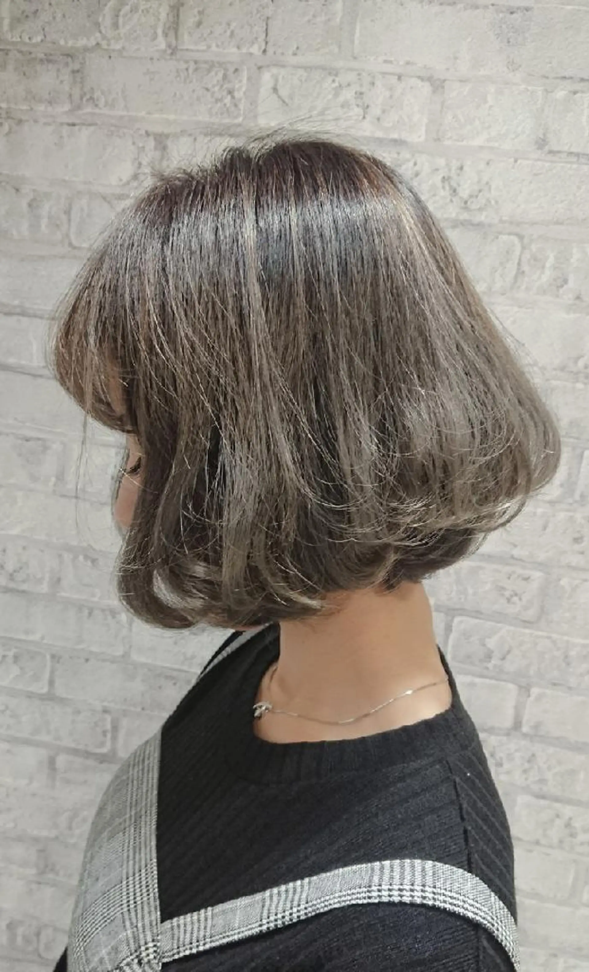 ショート ボブ ヘアカラー トリートメント 秋山 幸太のヘアスタイル