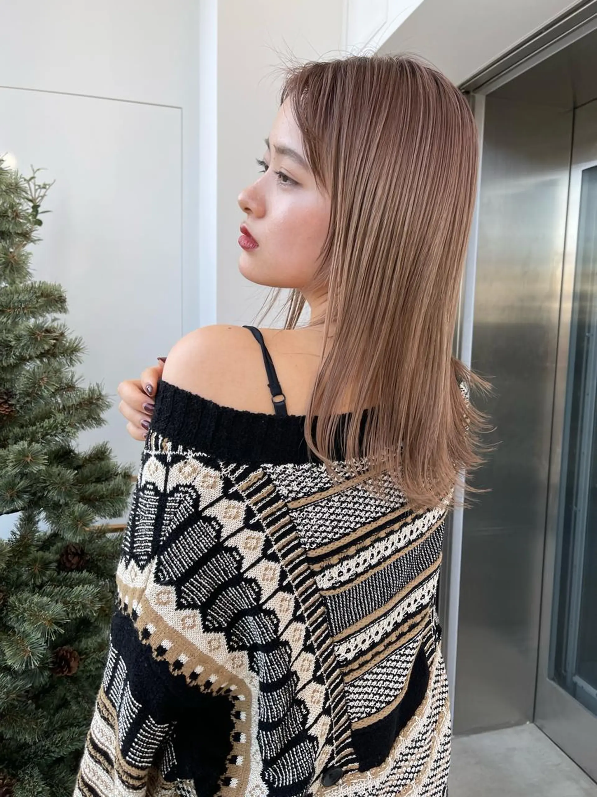 ロング カラー ブリーチ ヘアカラー レイヤー＆カラー 人気美容師倉崎涼のヘアスタイル