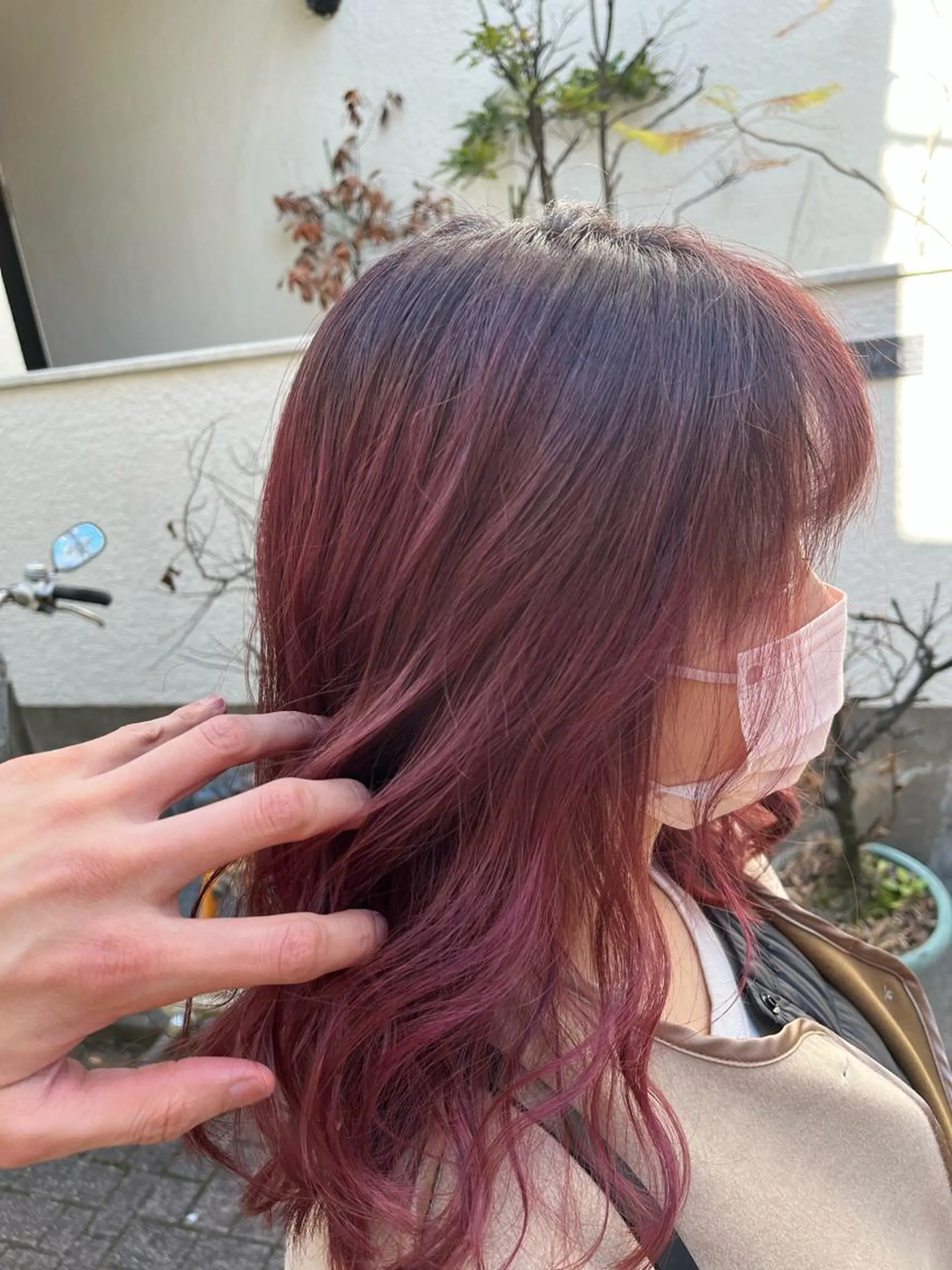 セミロング カラー ショートボブ アッシュ バレイヤージュ ミストバング ベージュカラー カット ヘアカラー トリートメント 原宿サロン代表 デザインカラー伊藤卓のヘアスタイル