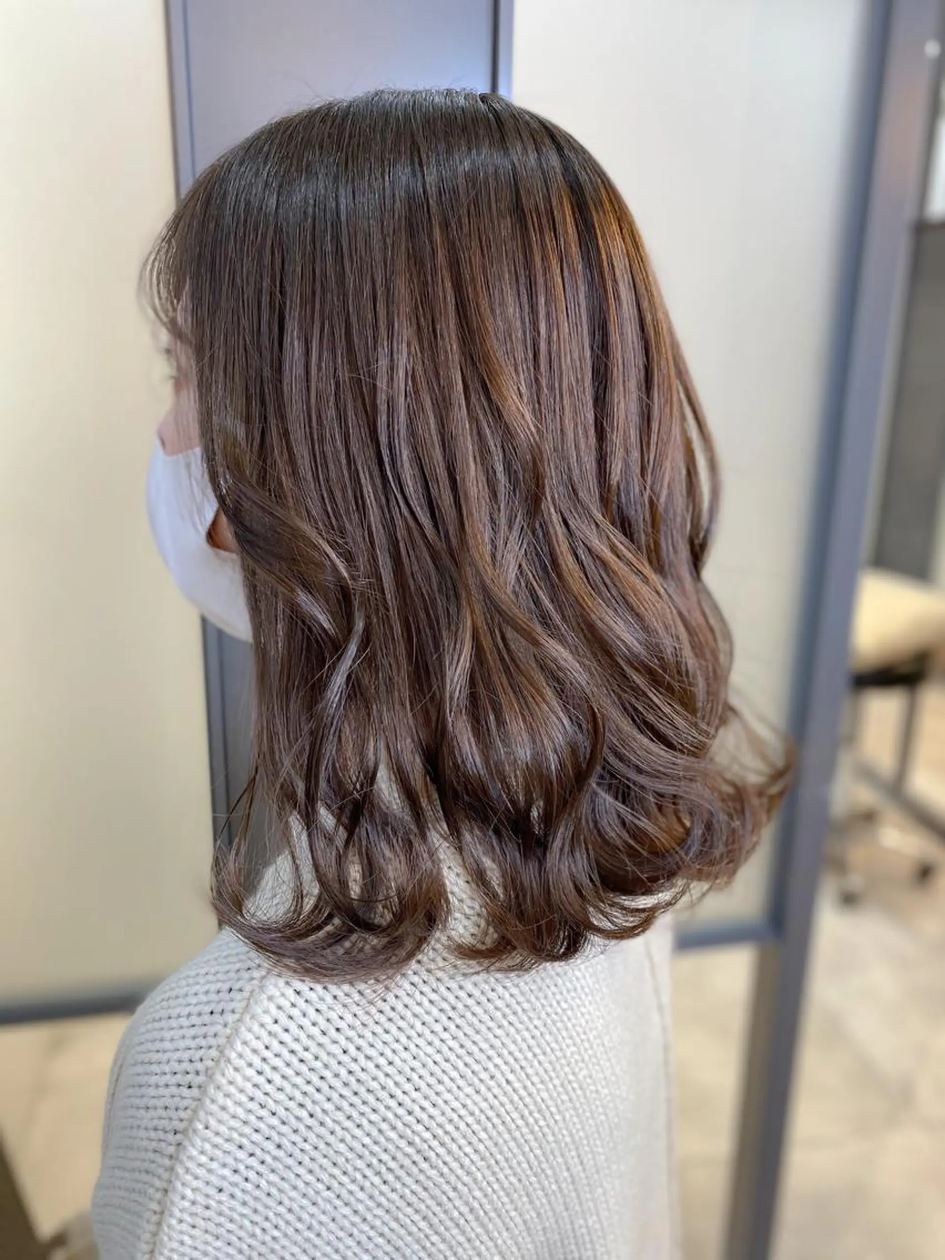 セミロング カラー ベージュカラー オリーブベージュ 【透明感、艶髪】西村 有司のヘアスタイル