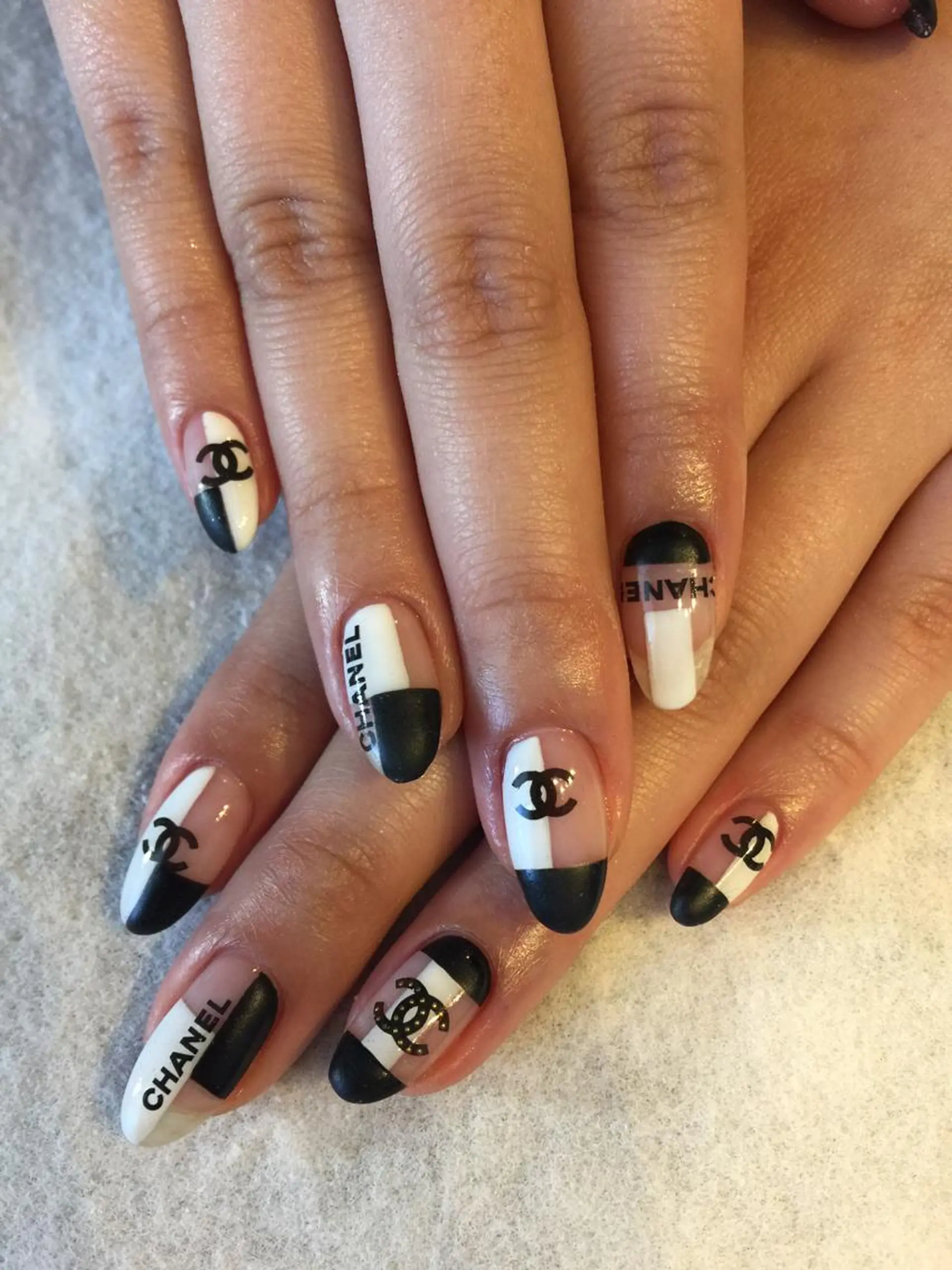 ネイル chatblanc ♡のネイルデザイン