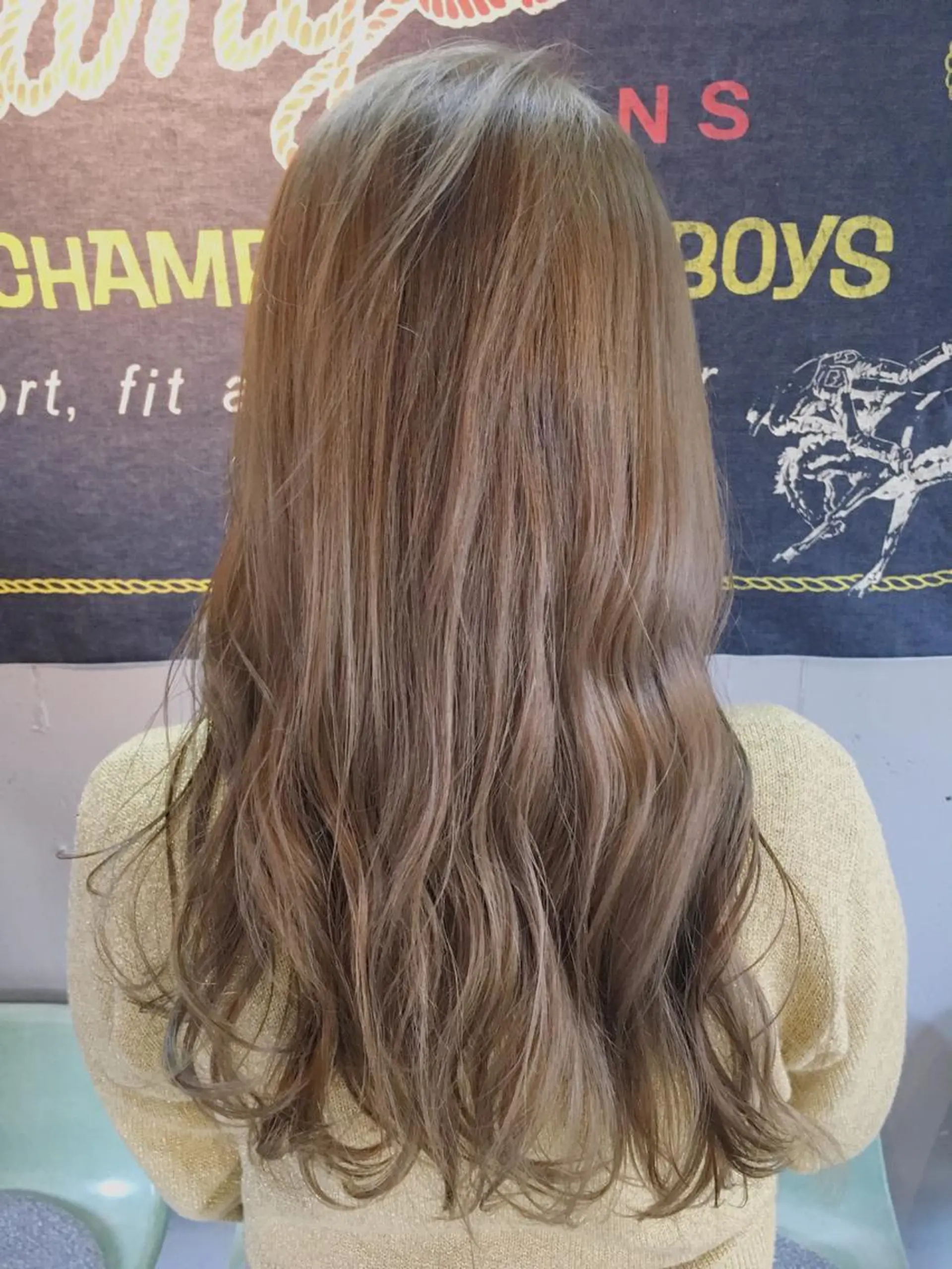 ロング カラー パーマ ブリーチ グレージュ ミルクティーグレージュ 代表 中島貴志のヘアスタイル