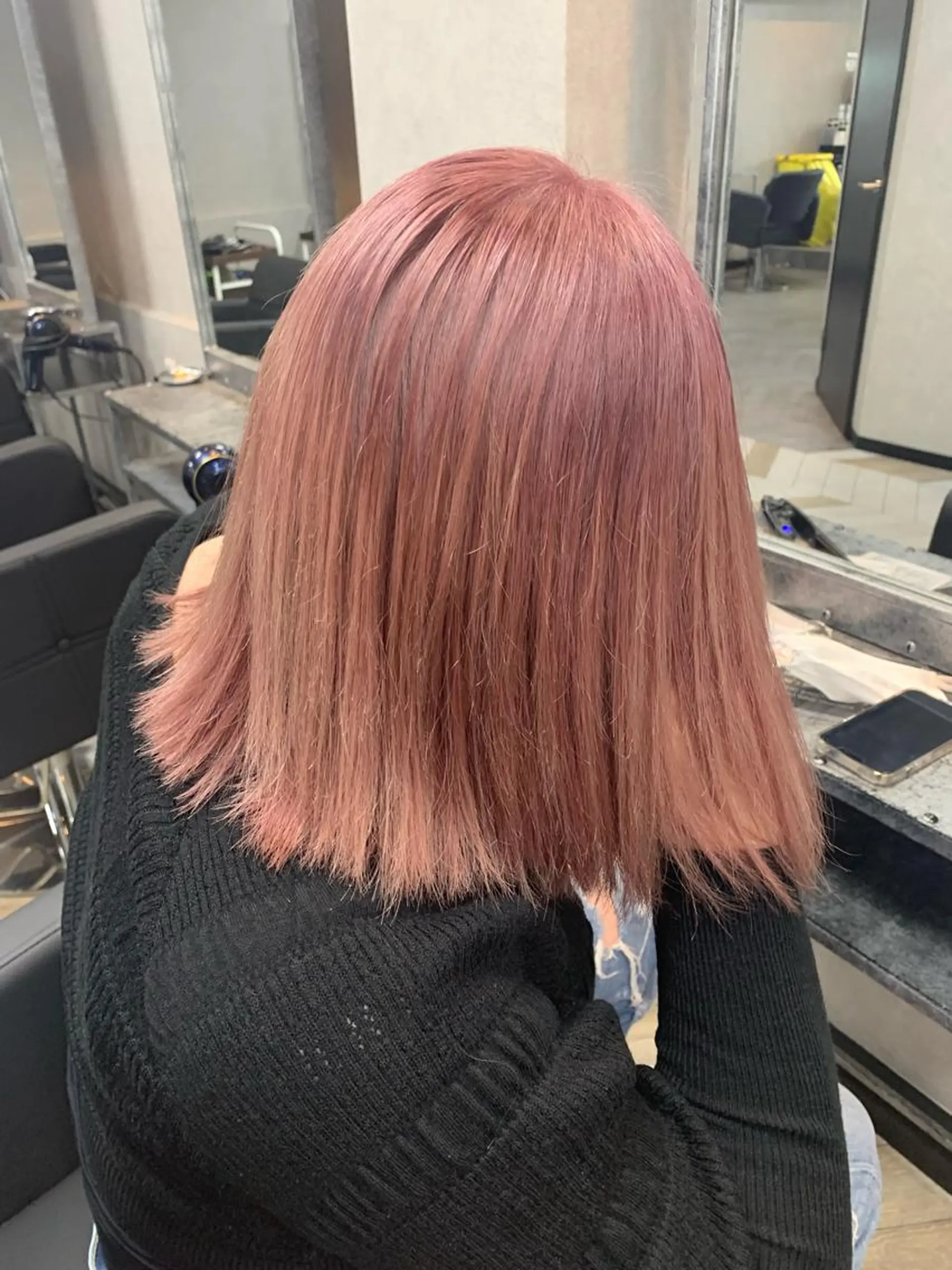 ミディアム ヘアカラー ♡派手髪カラー♡ 🅝🅐🅝🅐のヘアスタイル