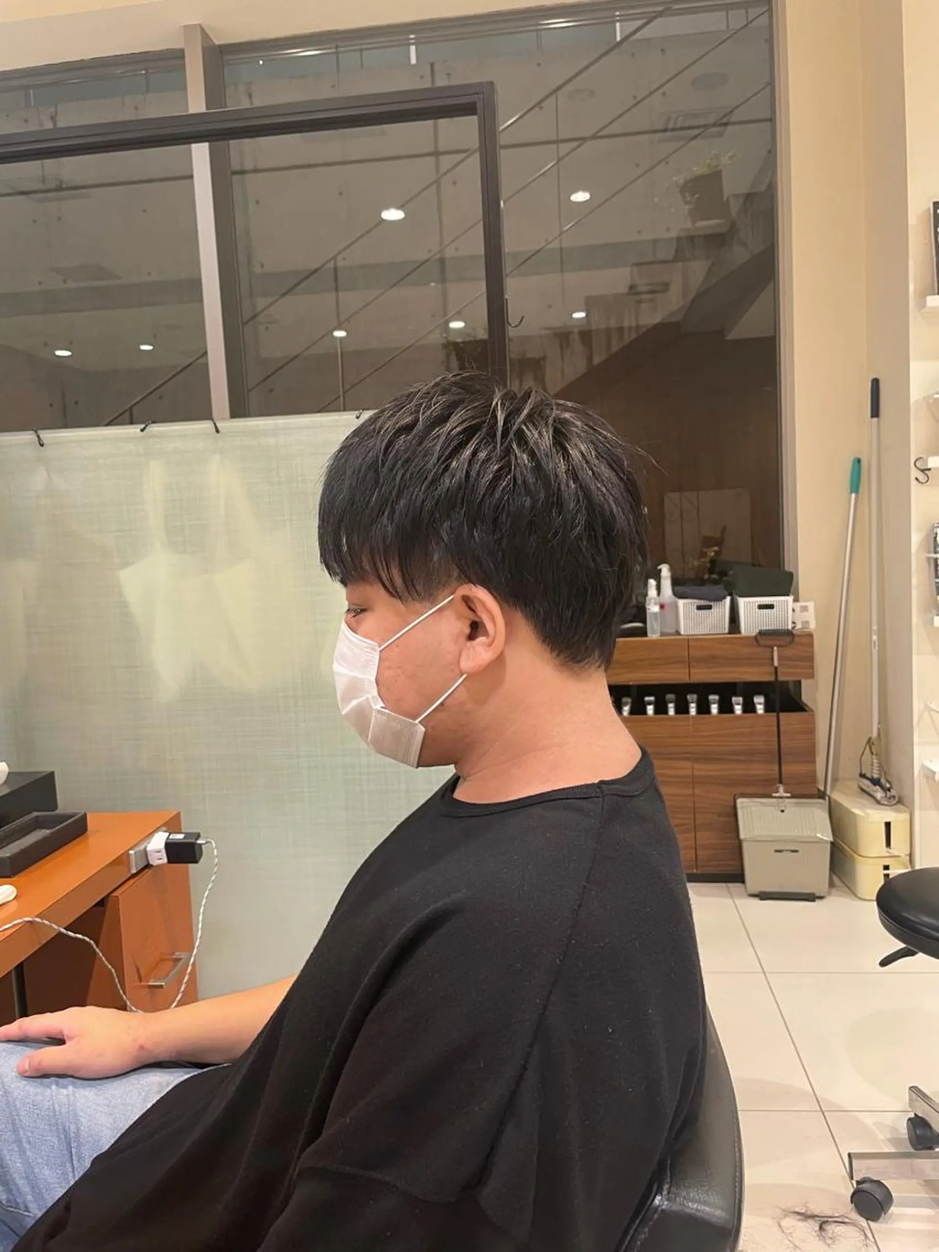 ショート メンズ ビジネス ショートヘア 髙田 千華 髪質改善ストレートのヘアスタイル