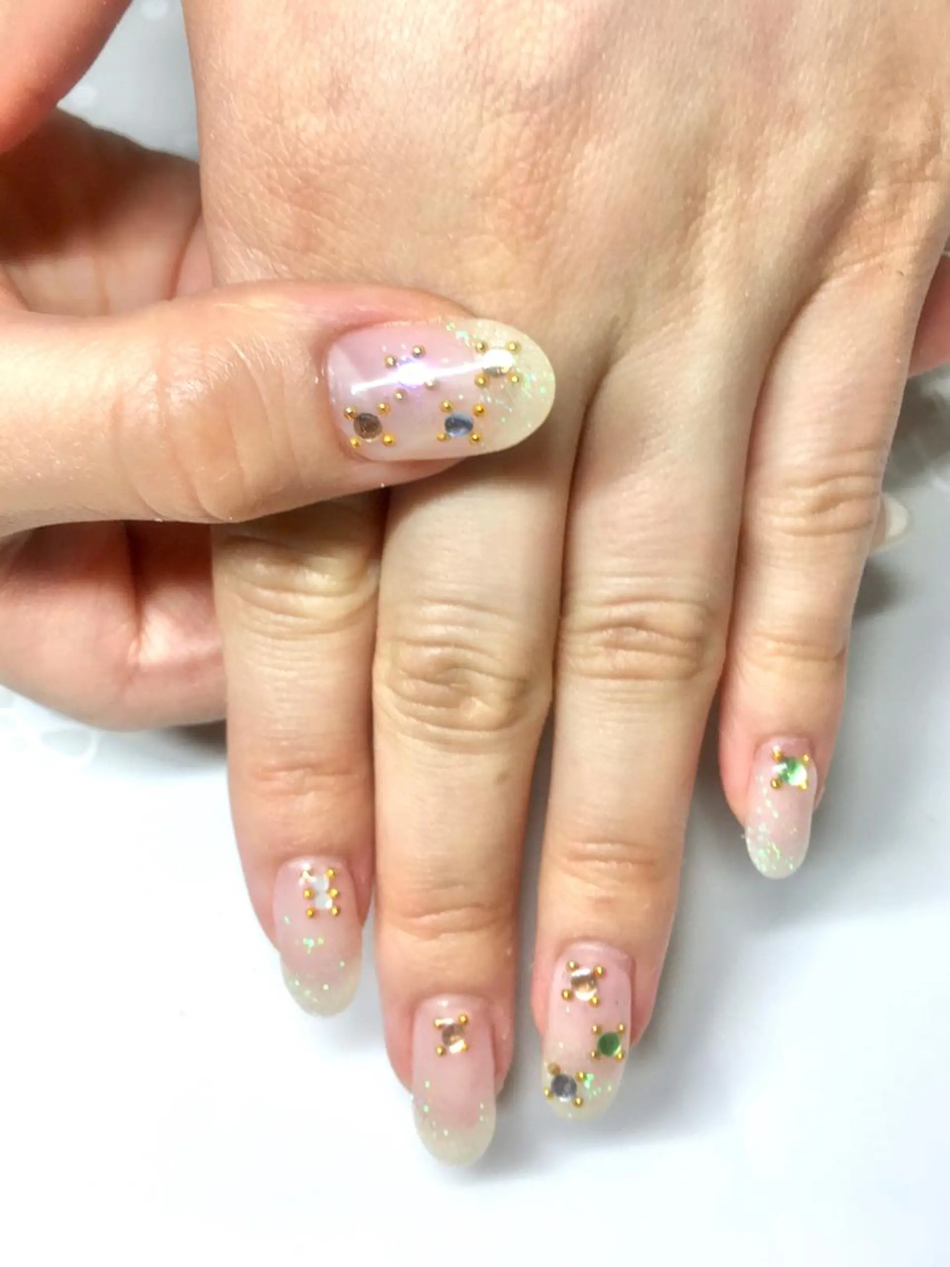 ネイル 新宿ネイルサロン ジェミディローサのネイルデザイン