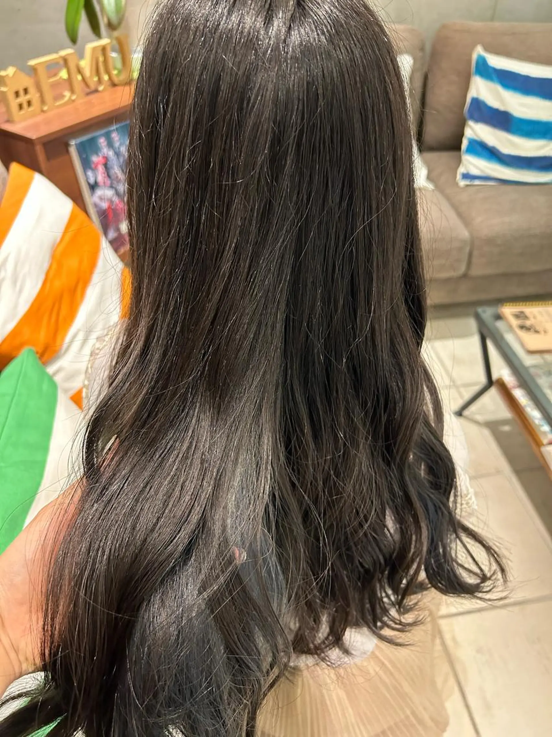 カラー 増渕 里奈のヘアスタイル