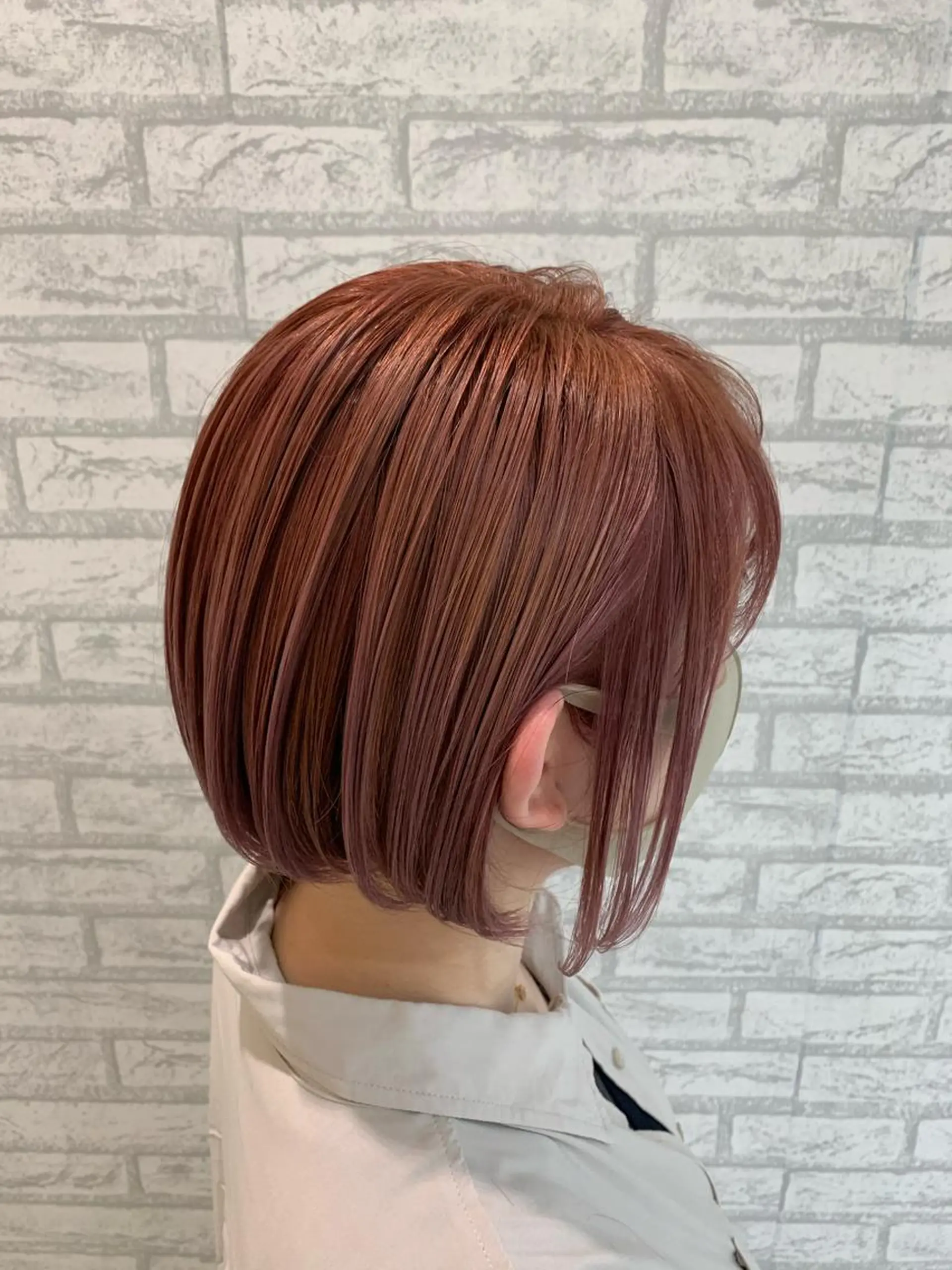 ショート カラー デザインカラー、艶髪 大塚 耕平のヘアスタイル