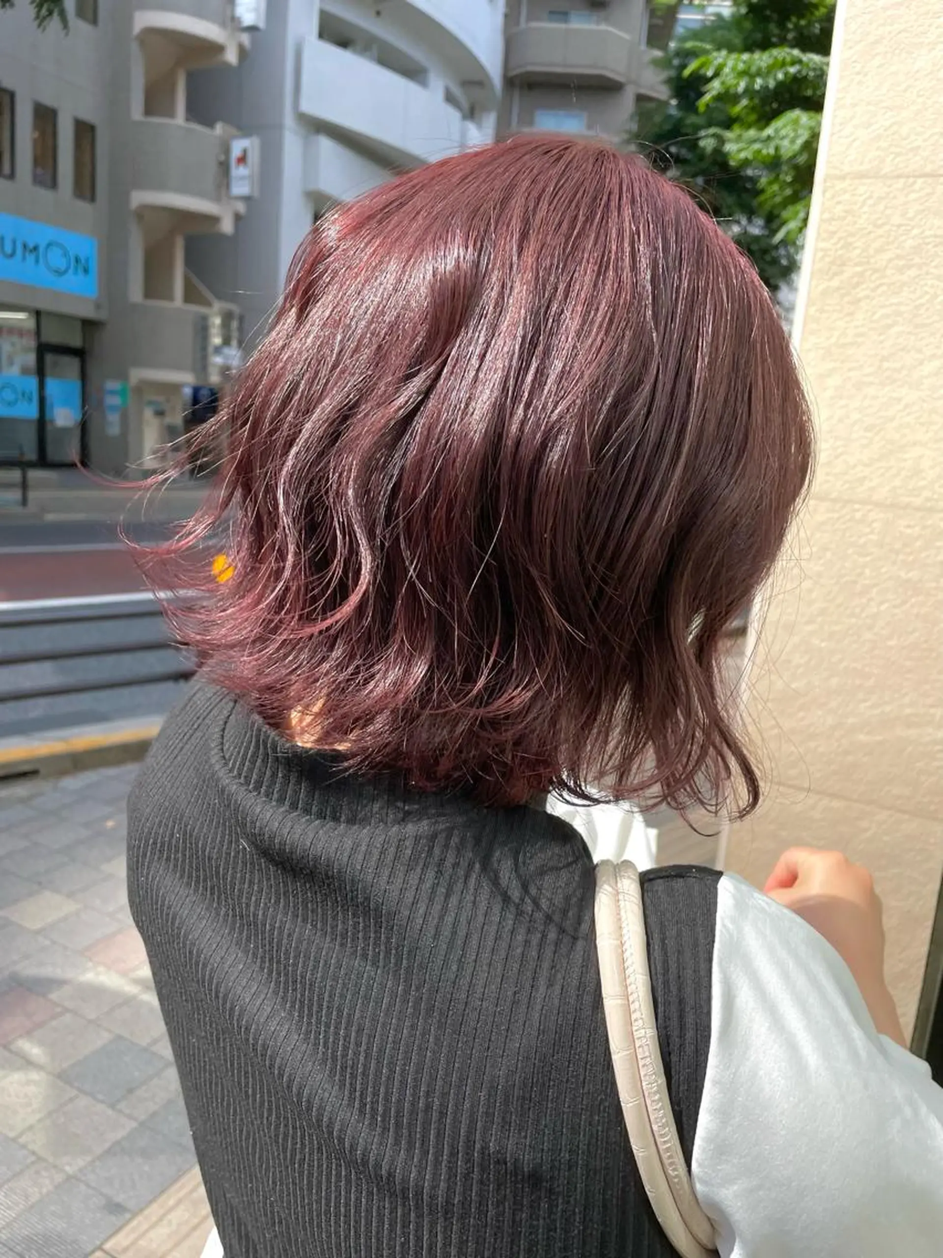 セミロング 【 ﾈｲﾘｽﾄ&ｱｲ ﾘｽﾄ】キヨカのネイルデザイン