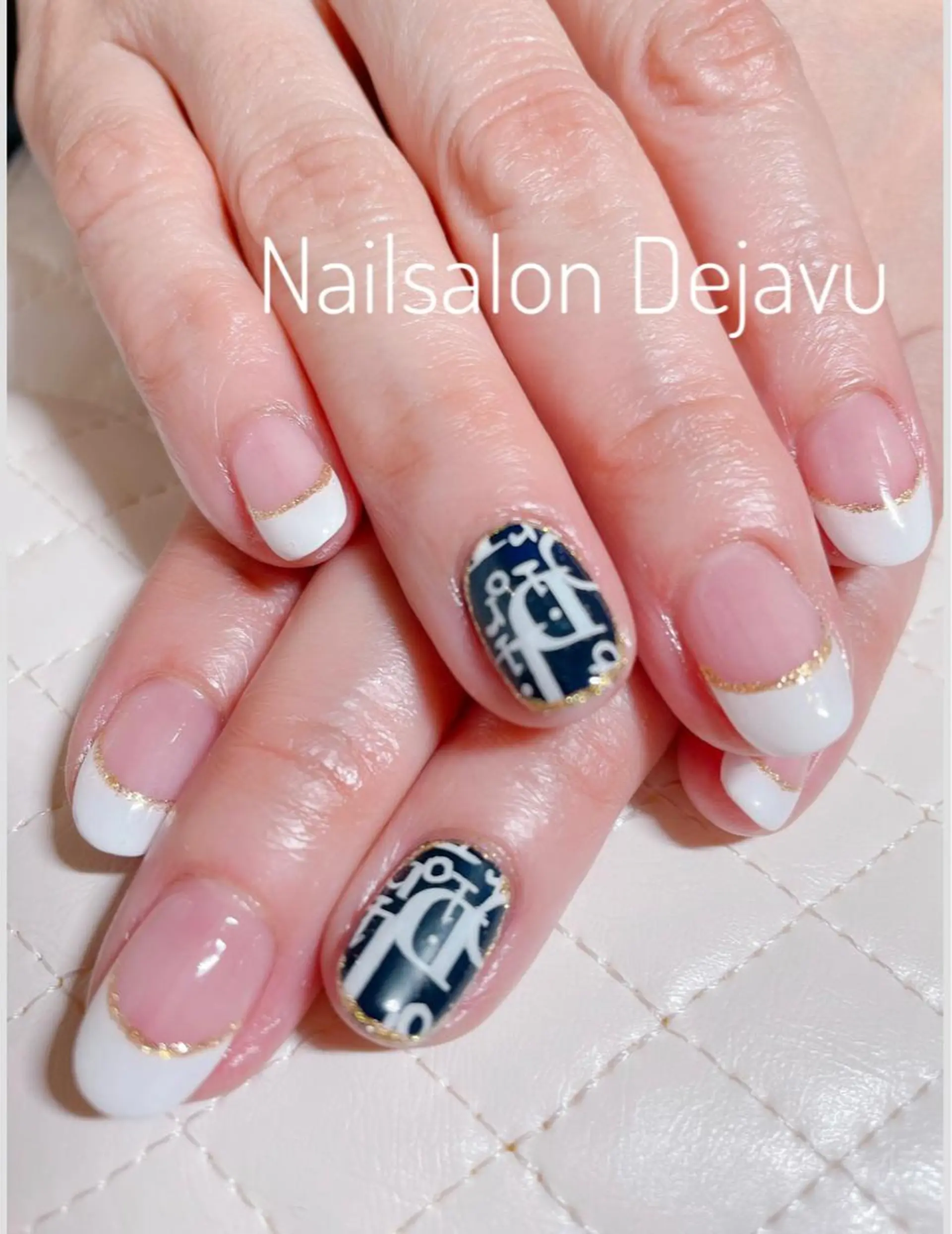 ネイル アートネイル フレンチネイル ラメ(グリッター) 持ち込み Dejavu所属・Nail salon Dejavu 🌿のネイルデザイン