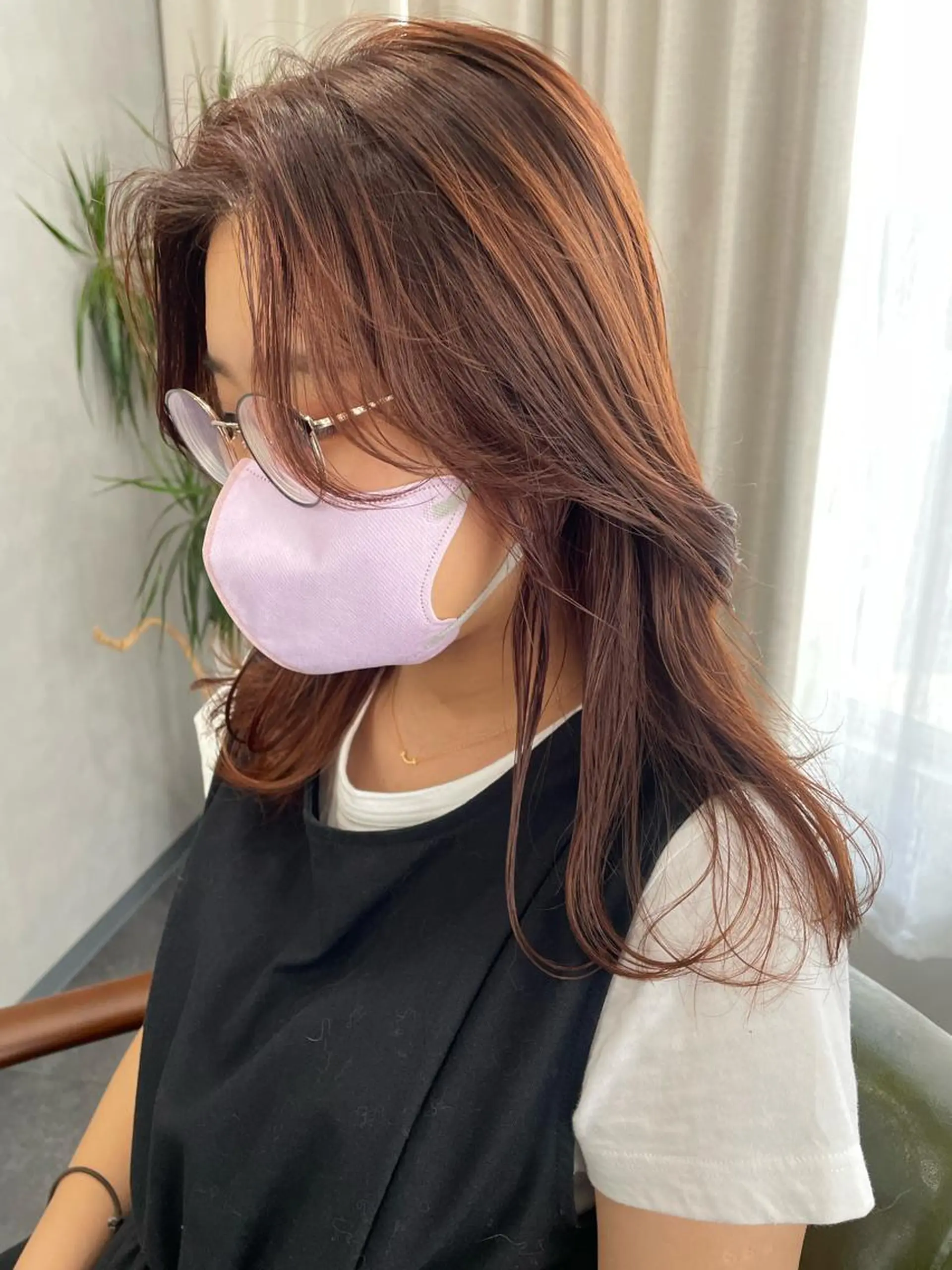 セミロング カラー 韓国風ヘア レイヤーカット 中村 友美のヘアスタイル