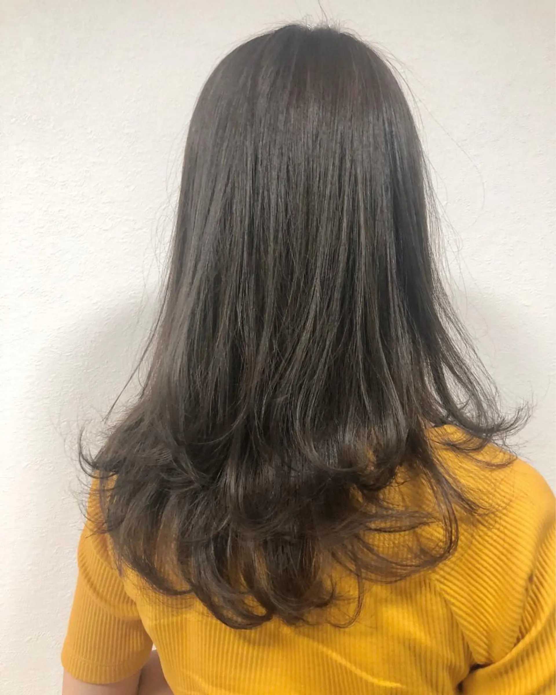 ロング カラー 透明感カラー グレージュ TAKU 美容師のヘアスタイル