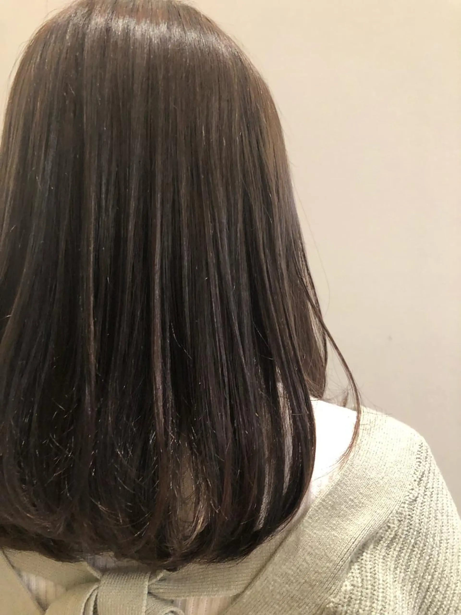 セミロング カラー アッシュ ダークアッシュ ✳︎SERA✳︎ 平日のみご案内のマツエク・マツパデザイン