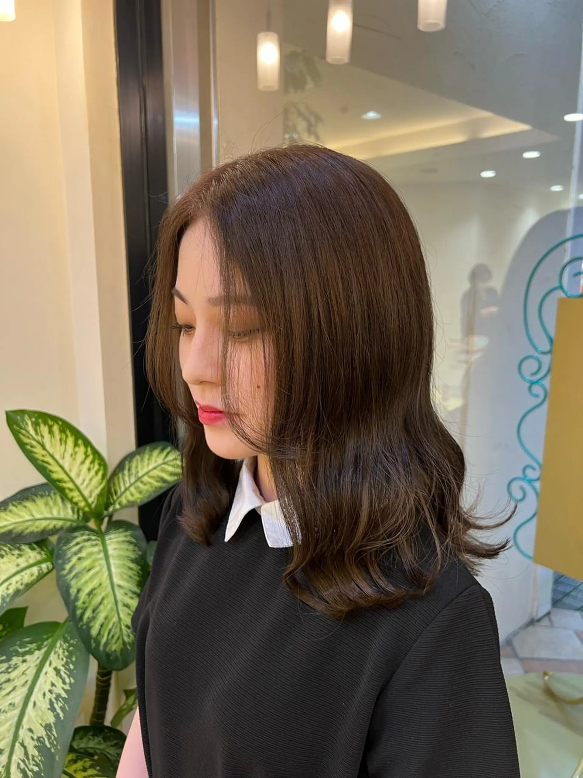 ミディアム カラー 最高の髪質改善🩵 艶カラー 惠美のヘアスタイル