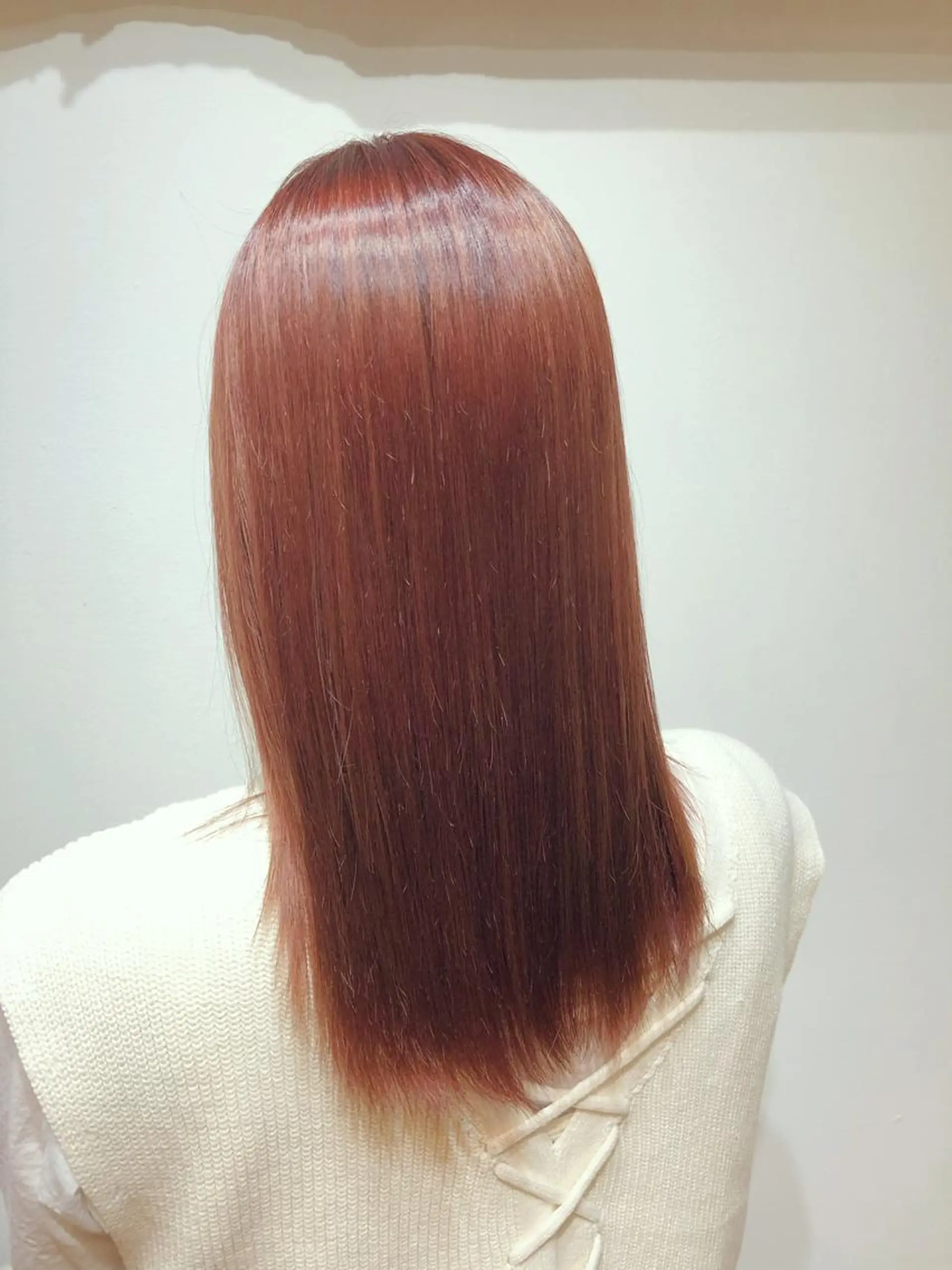 ミディアム ヘアカラー トリートメント ⭐ハイトーンブリーチ ミルクティーピンクのヘアスタイル