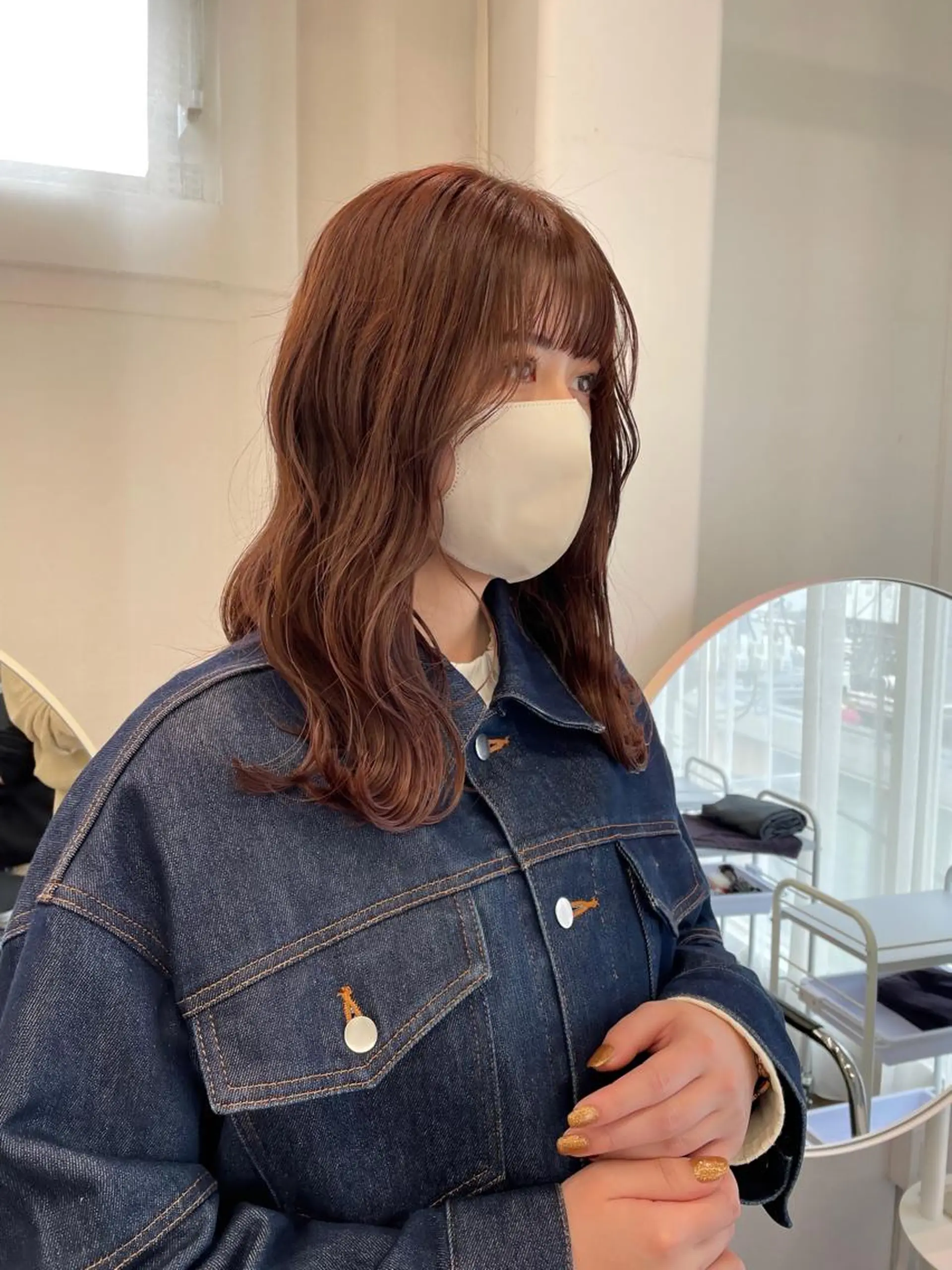 セミロング カラー ブリーチ ブラウンカラー ブリーチなしカラー オレンジ オレンジブラウン レイヤーカット🎀 kanaのヘアスタイル