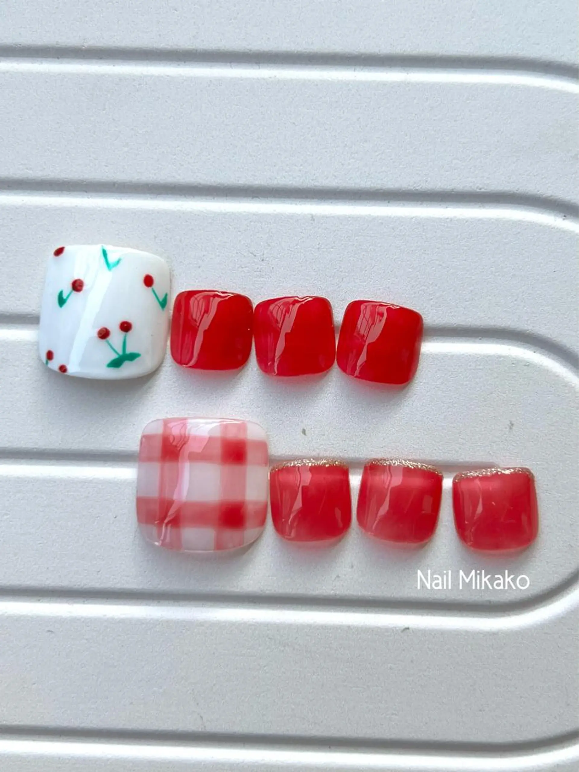 ネイル フットネイル Nail Mikakoのネイルデザイン