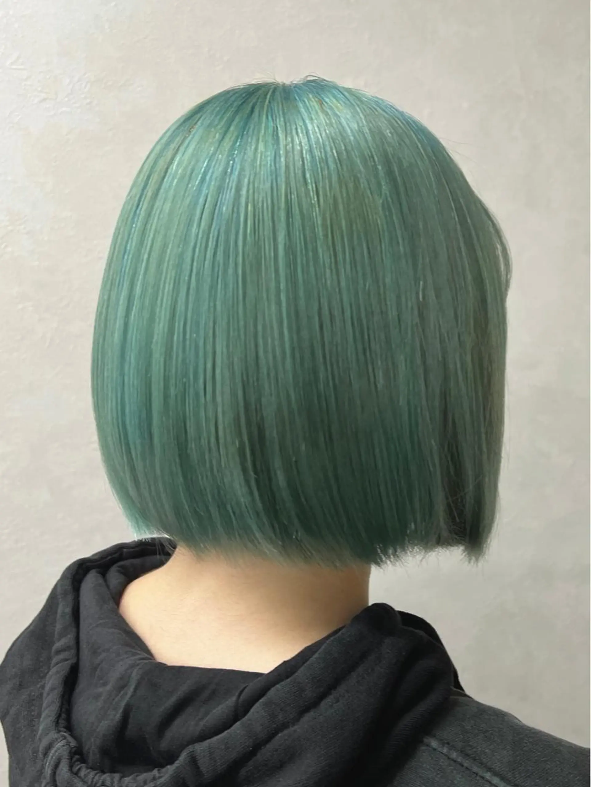 ショート カラー バレイヤージュ ブリーチ ケアブリーチ ダブルカラー イヤリングカラー カット ヘアカラー 🌷かわばた めい🌷のヘアスタイル