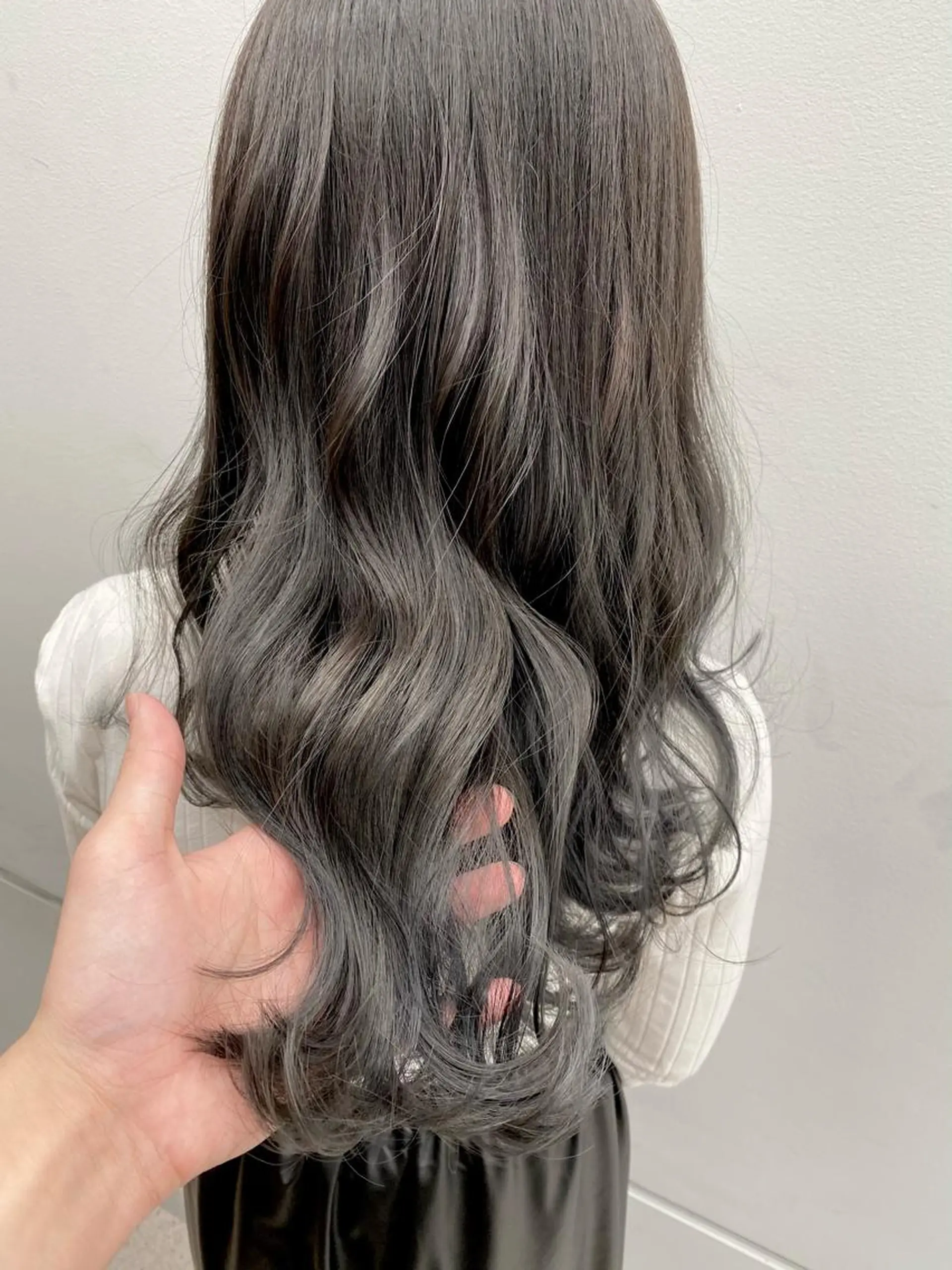 ロング カラー パーマ ヘアアレンジ メンズ キッズ ネイル カット ヘアカラー トリートメント レイヤーカット/ 髪質改善/羽柴りくのヘアスタイル