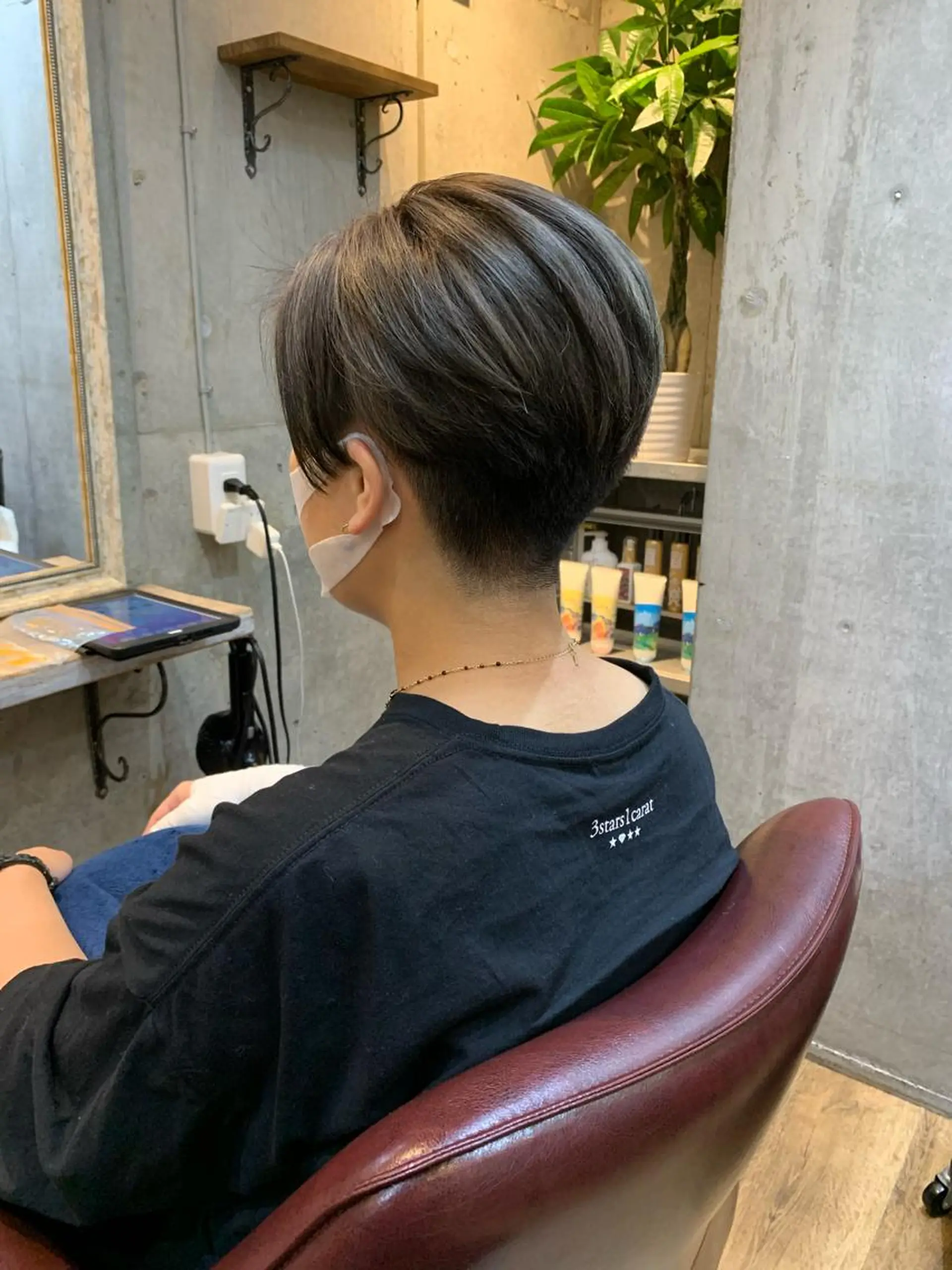 ショート カラー 安達 俊亮のヘアスタイル