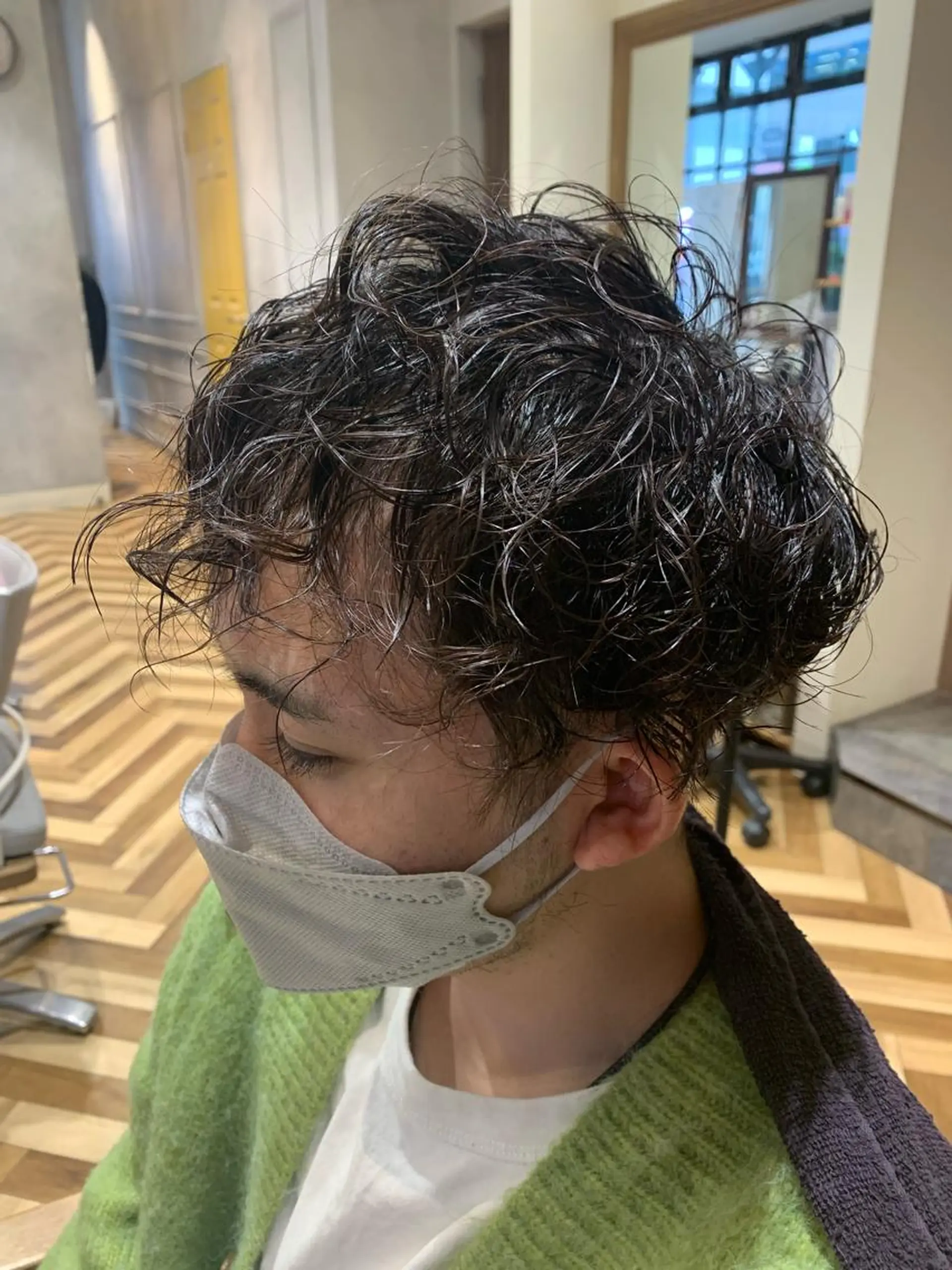 パーマ メンズ 庄司 茉里愛のヘアスタイル