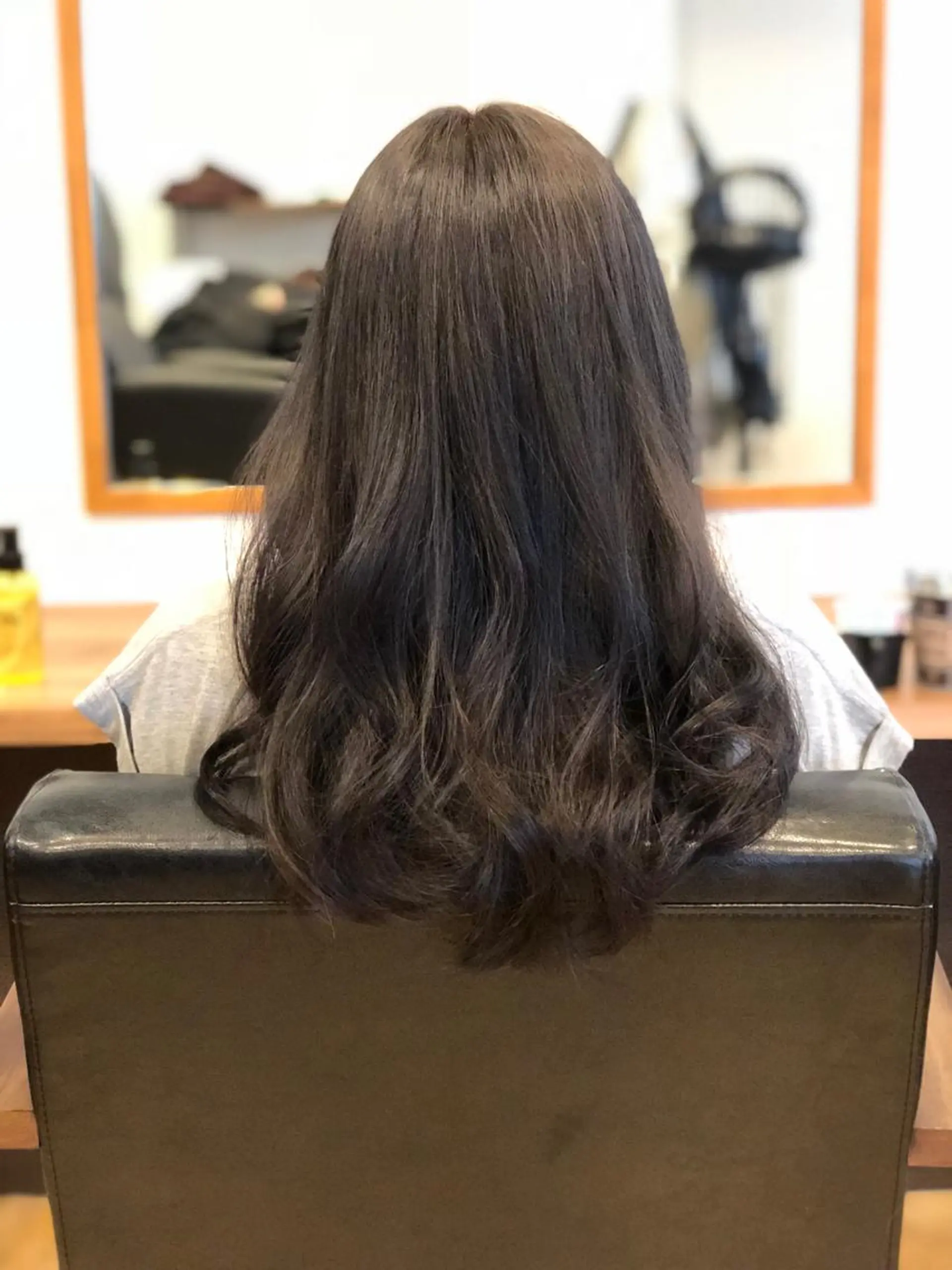 ロング カラー ブリーチ ケアブリーチ オレンジ ヘアカラー トリートメント ヘッドスパ 美髪矯正 🌈髪質改善 山下のヘアスタイル
