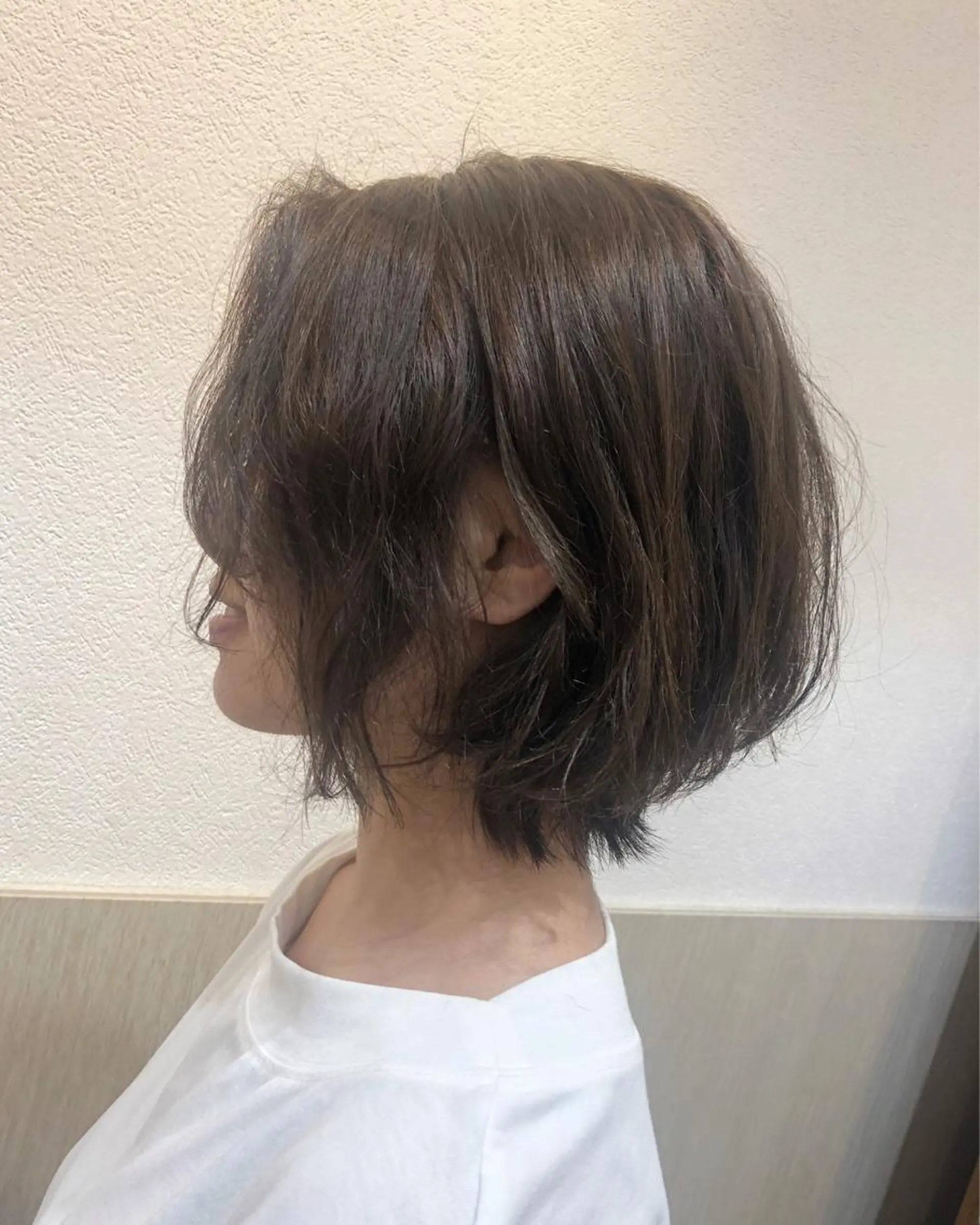 ミディアム カラー パーマ 谷口ゆめ/縮毛矯正/ 大人女子/眉ワックスのヘアスタイル