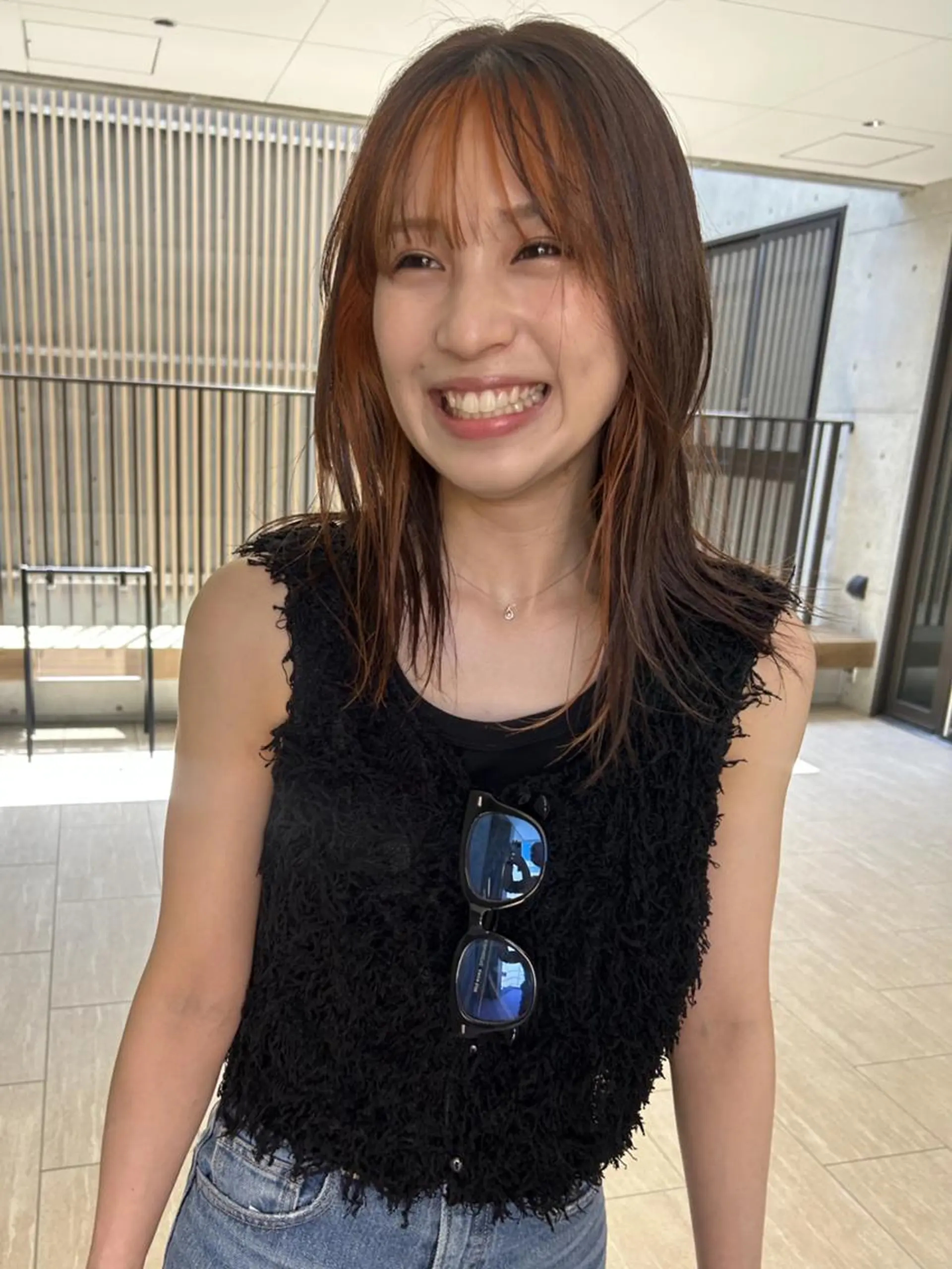 ミディアム カラー ヘアカラー トリートメント qiie ブリーチ ハイライトのヘアスタイル