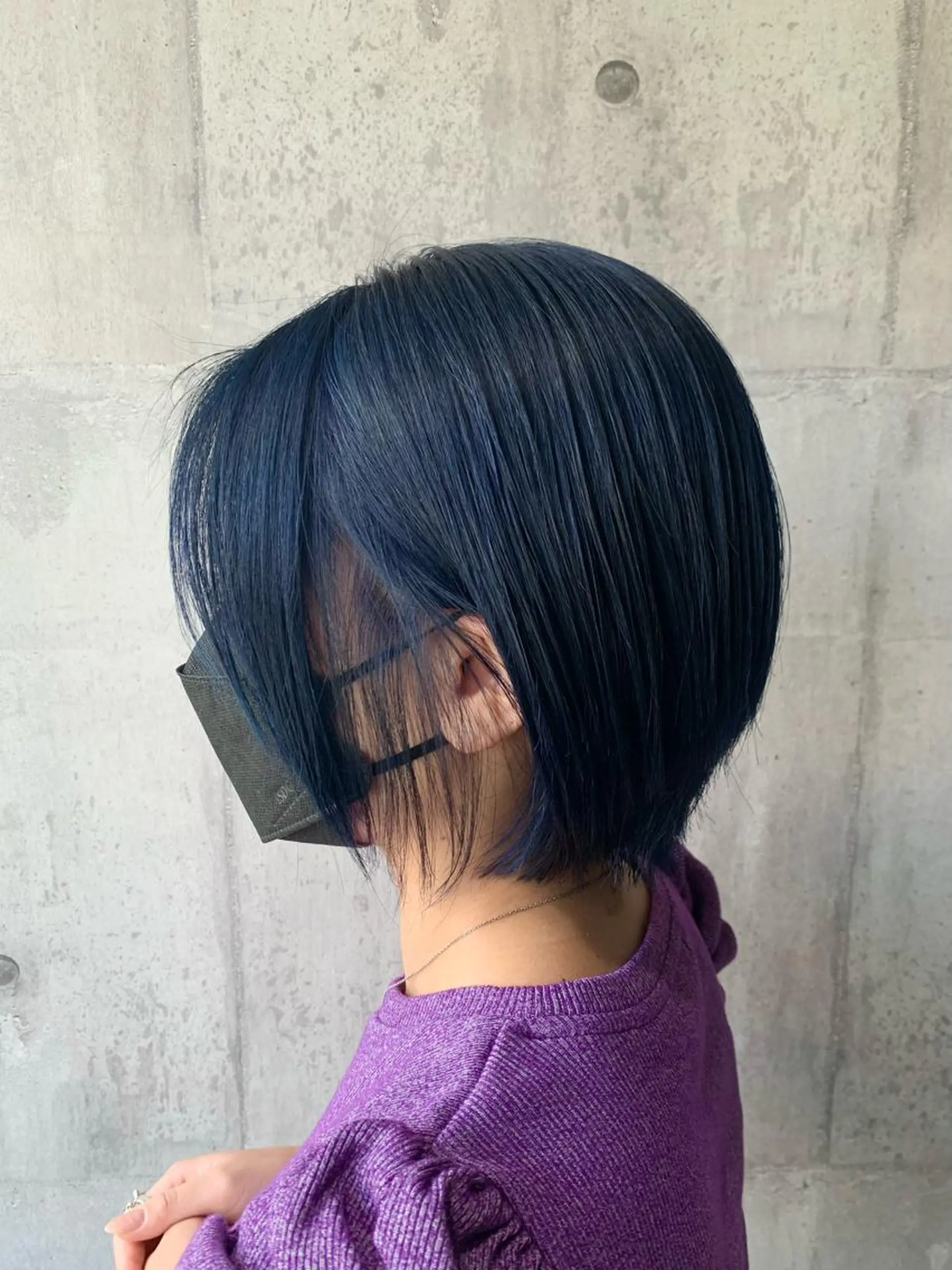 ショート カラー ショートボブ ブルーカラー ネイビーカラー ボブ ショートヘア mimiiy梅田 中崎町ハイトーンのヘアスタイル