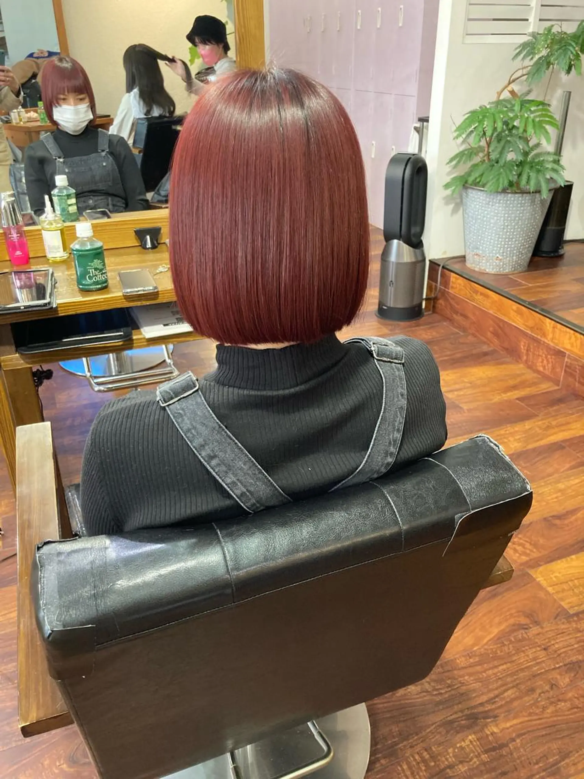 ミディアム カラー ピンクカラー カット ヘアカラー トリートメント 小木曽智美 /ボブ/ショートのヘアスタイル