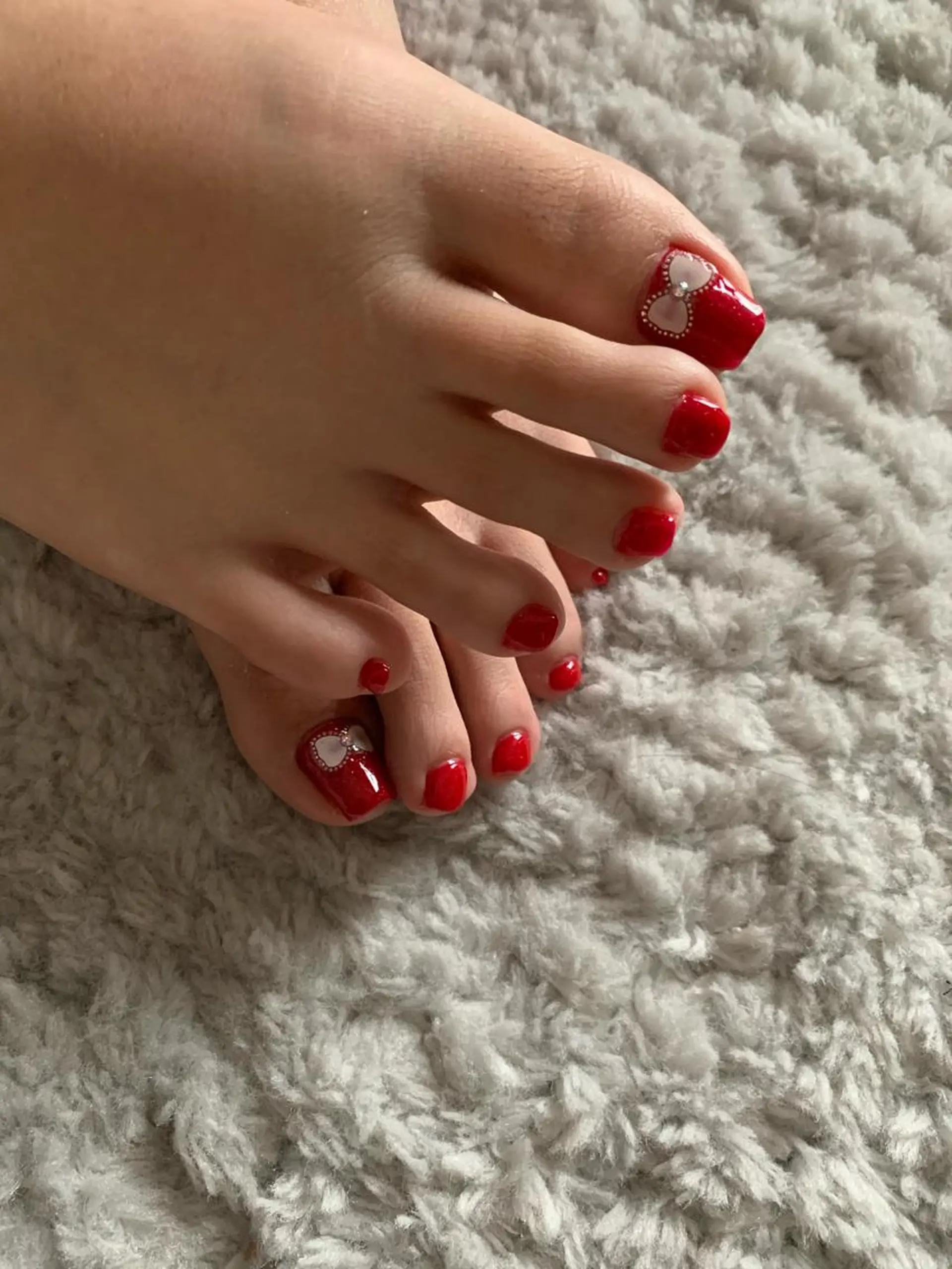 ネイル フットネイル ワンカラーネイル ネイルサロンラウンドトリップ所属・石江 実希のネイルデザイン