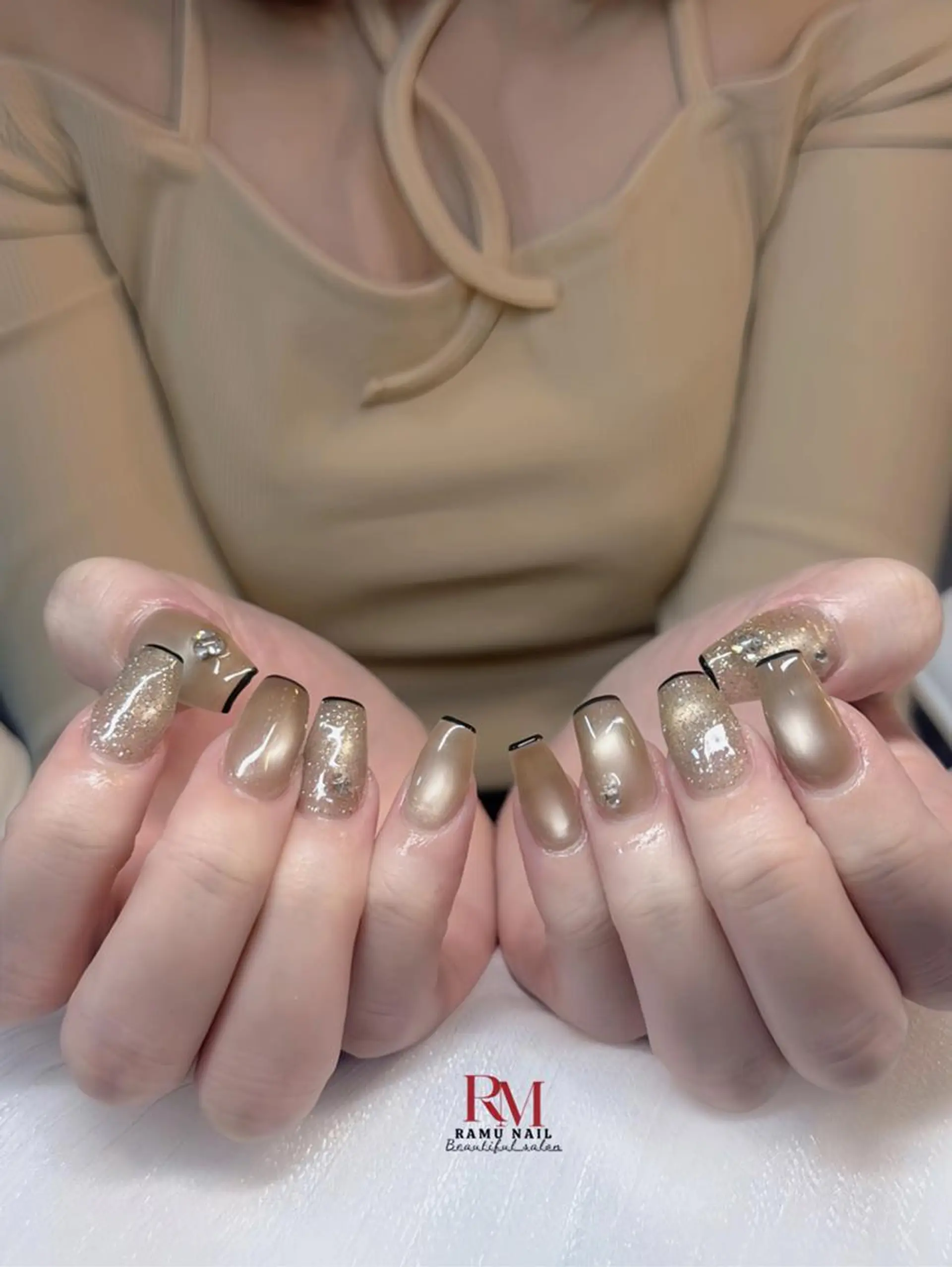 ネイル アートネイル チークネイル 長さ出し フレンチネイル グラデーション ハンドネイル RAMU_Nail 池袋店のネイルデザイン