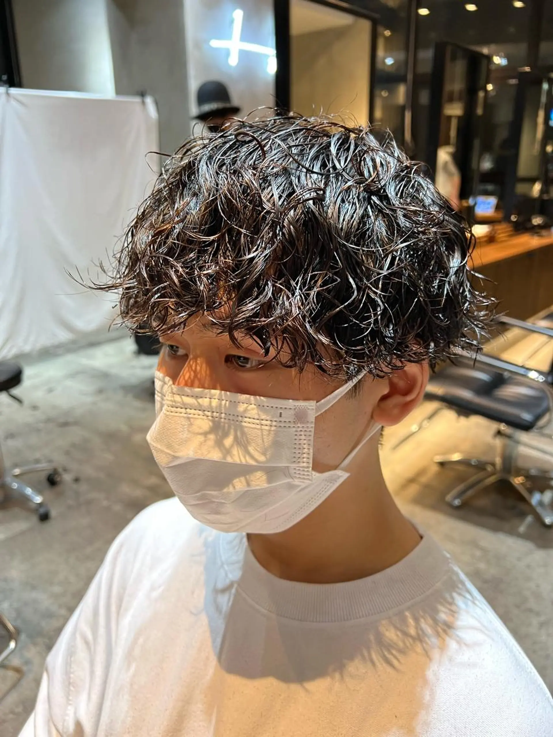 ショート パーマ メンズ カット パーマ トリートメント 波巻きスパイラルパー マ/シャドウパーマ駿のヘアスタイル