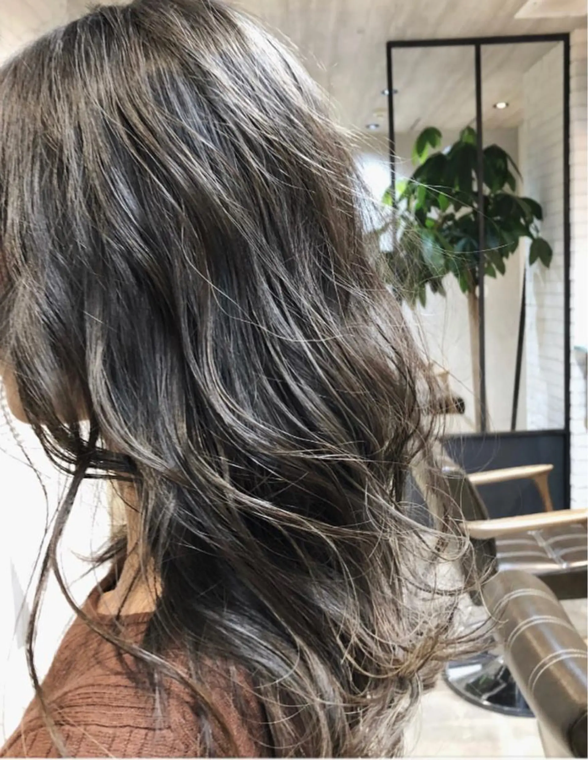 セミロング ボブ/レイヤー/ ショートcovo代表のヘアスタイル