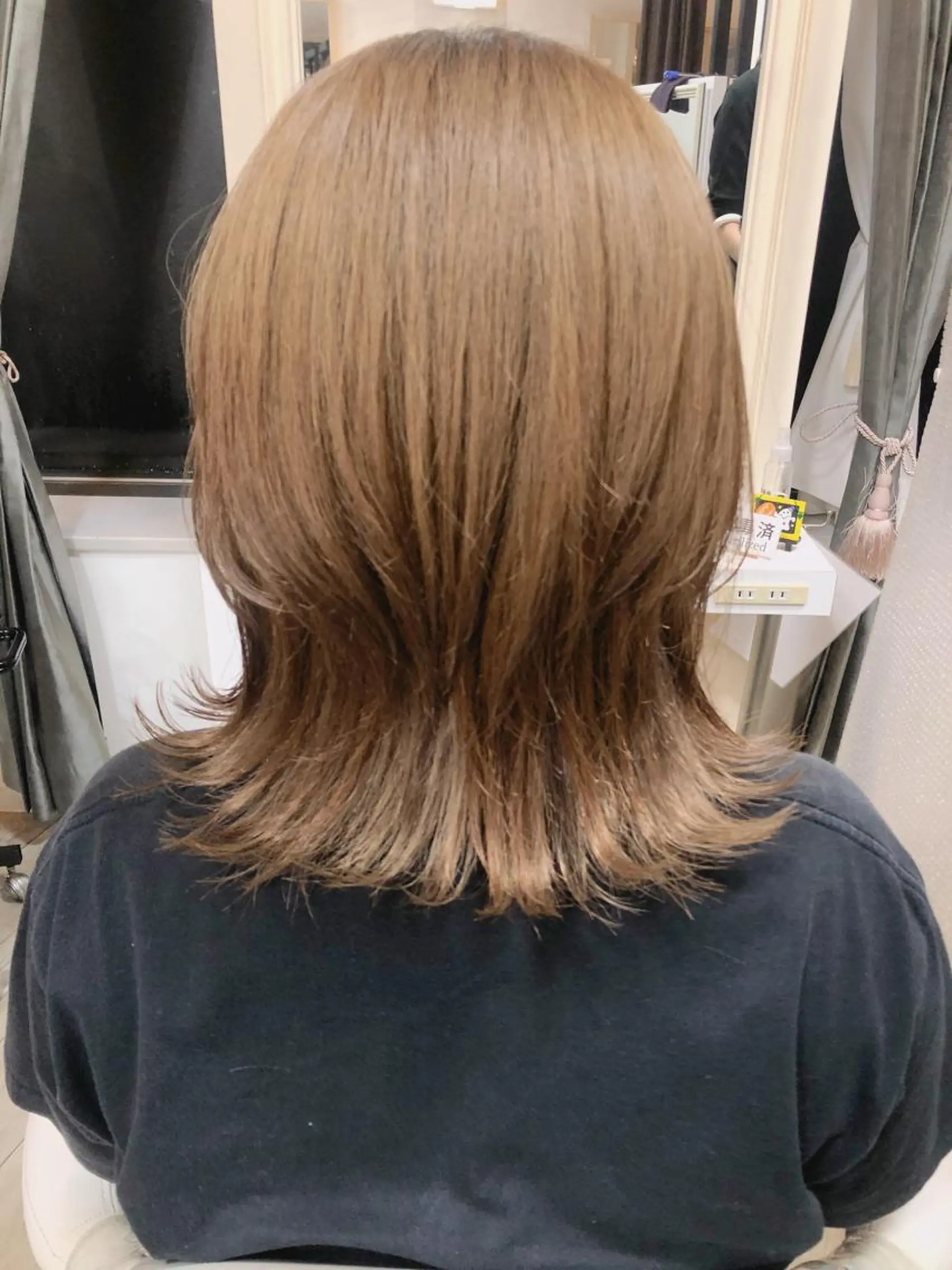 ミディアム レイヤーカット いけがみ ゆかなのヘアスタイル