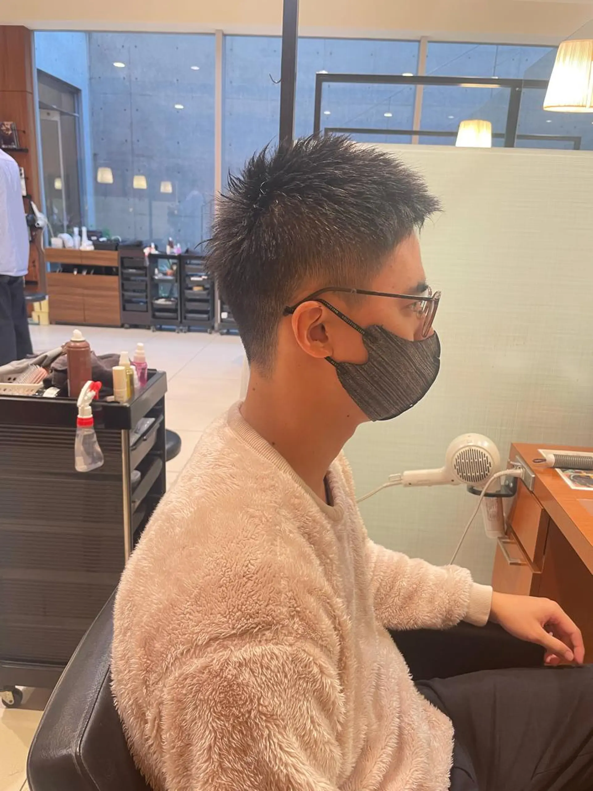 ショート メンズ 髙田 千華 髪質改善ストレートのヘアスタイル