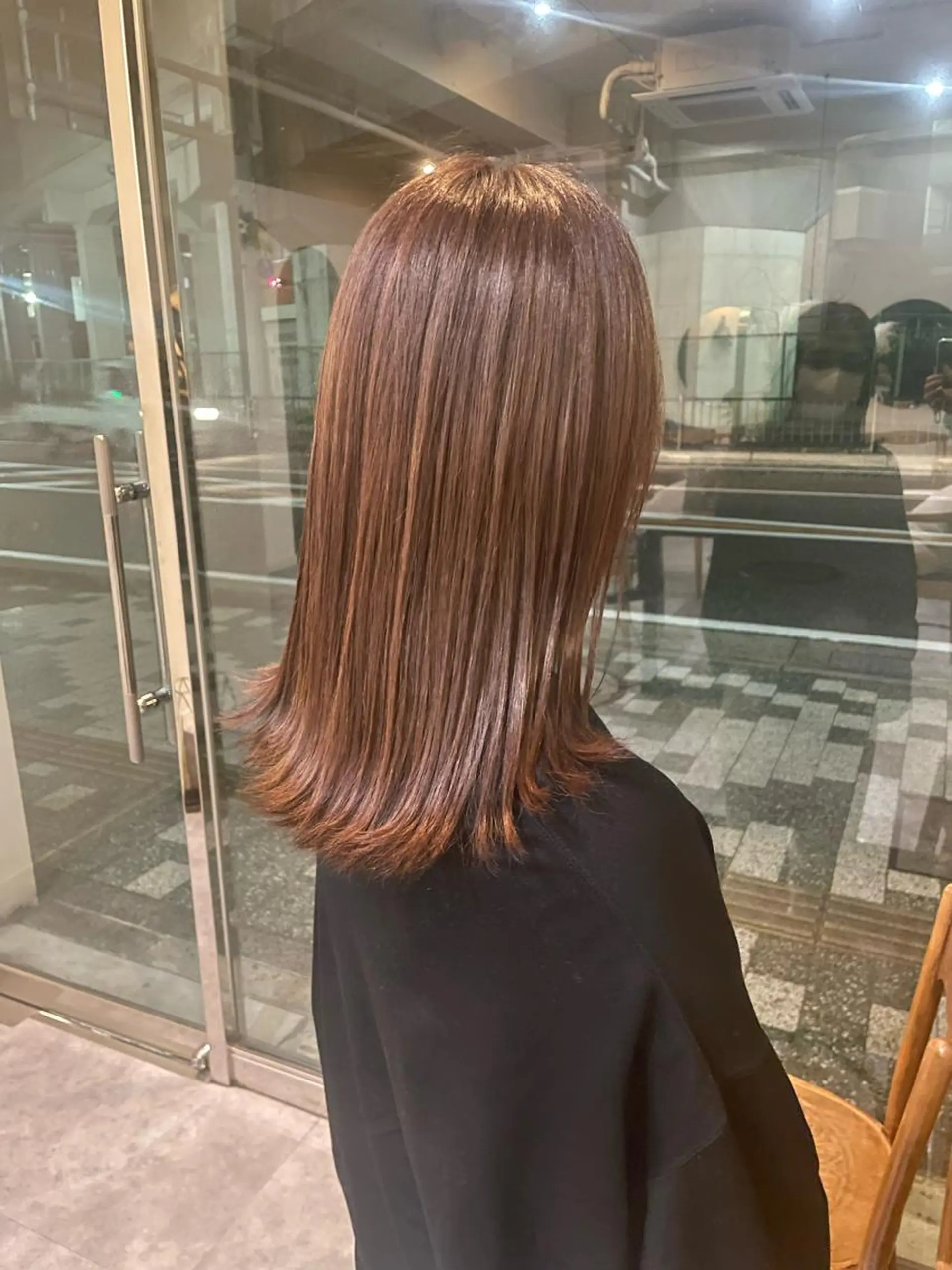 ミディアム カット ヘアカラー あやか/ベージュ /透け感カラーのヘアスタイル