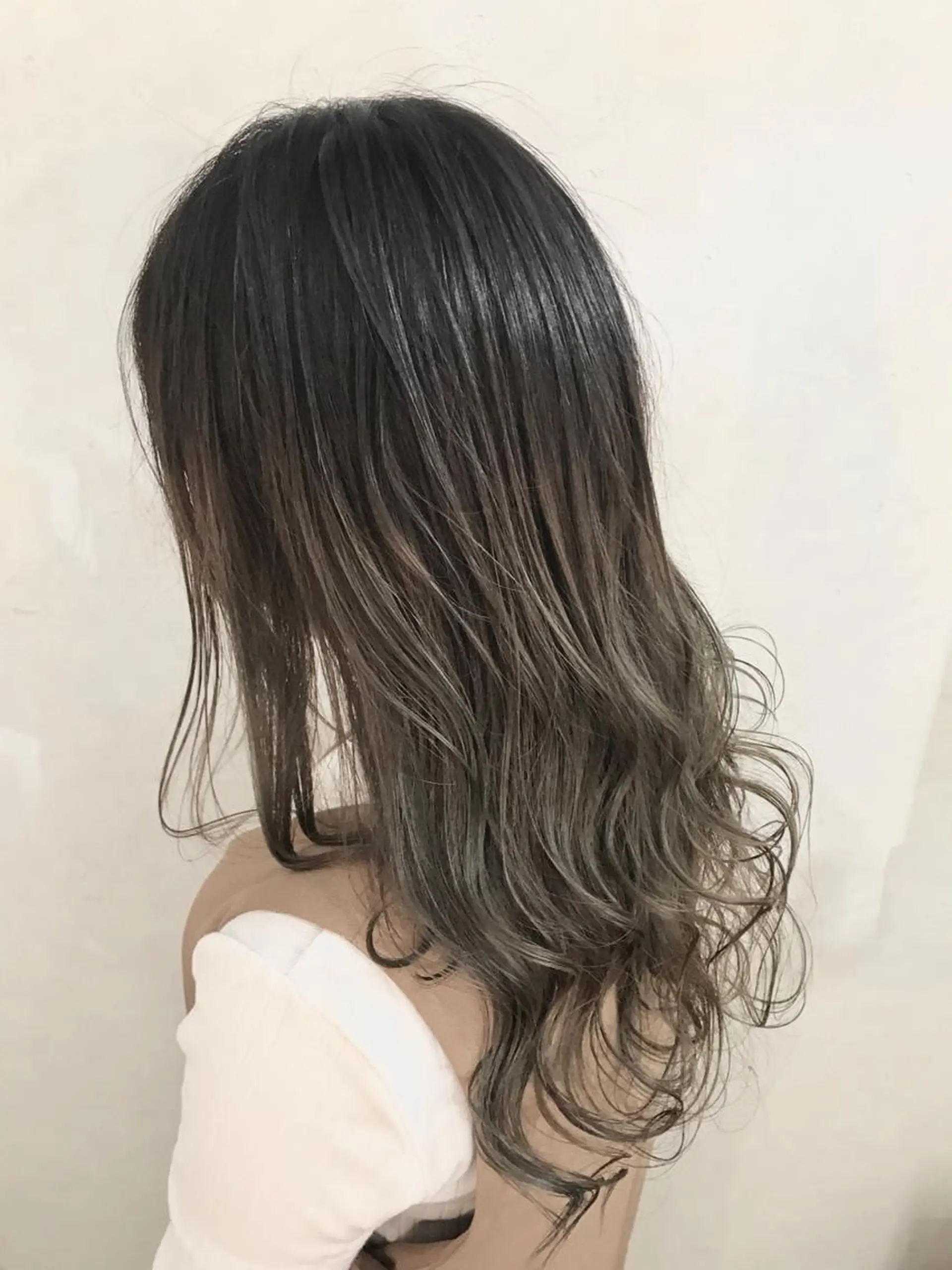 ミディアム カラー グラデーションカラー ハイライトカラー ハイライト 💎髪質改善💎 デザイナーshinのヘアスタイル