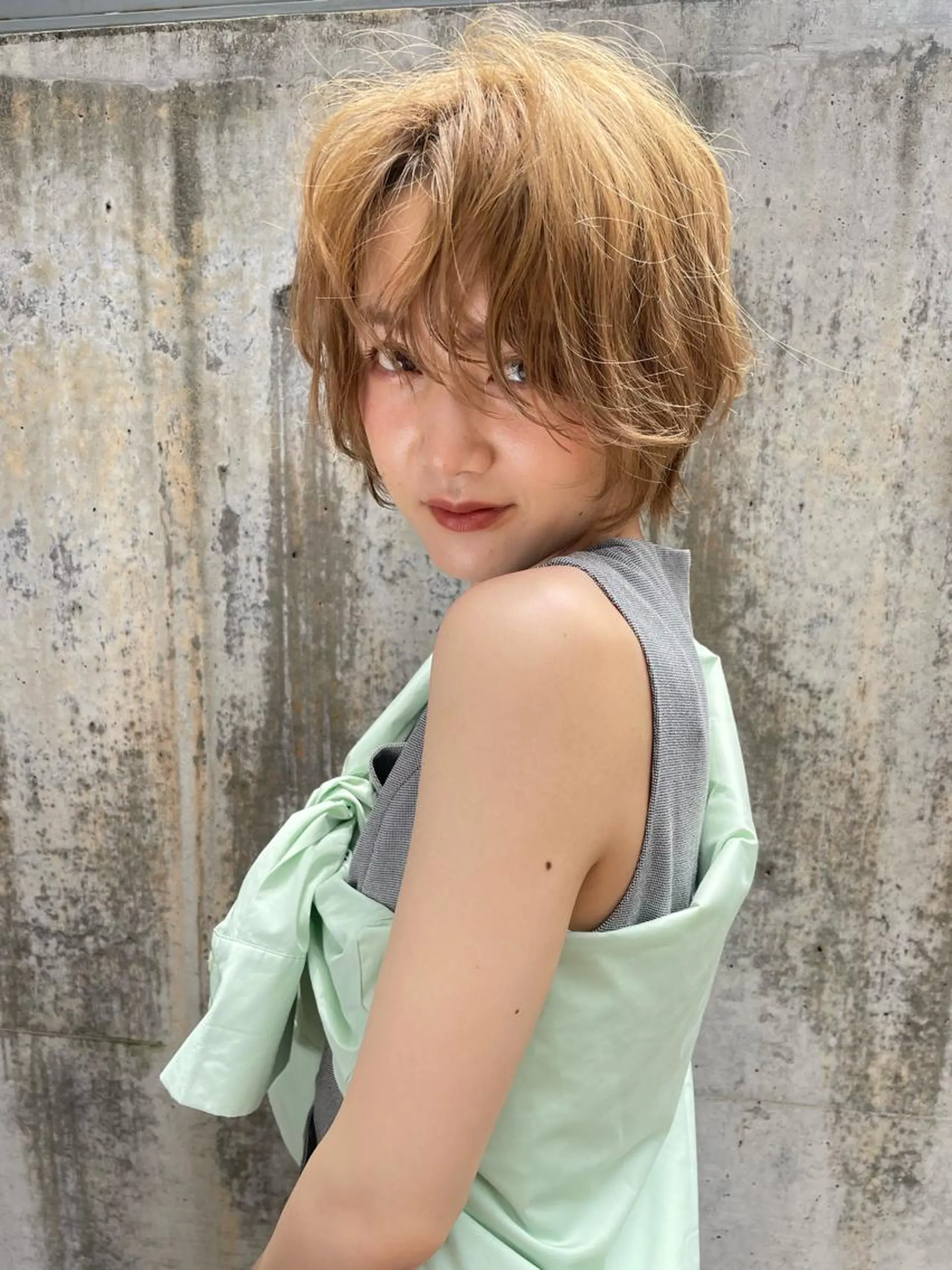 ショート カラー ヘアカラー ショート/ボブ/ 心斎橋/宮脇美奈のヘアスタイル