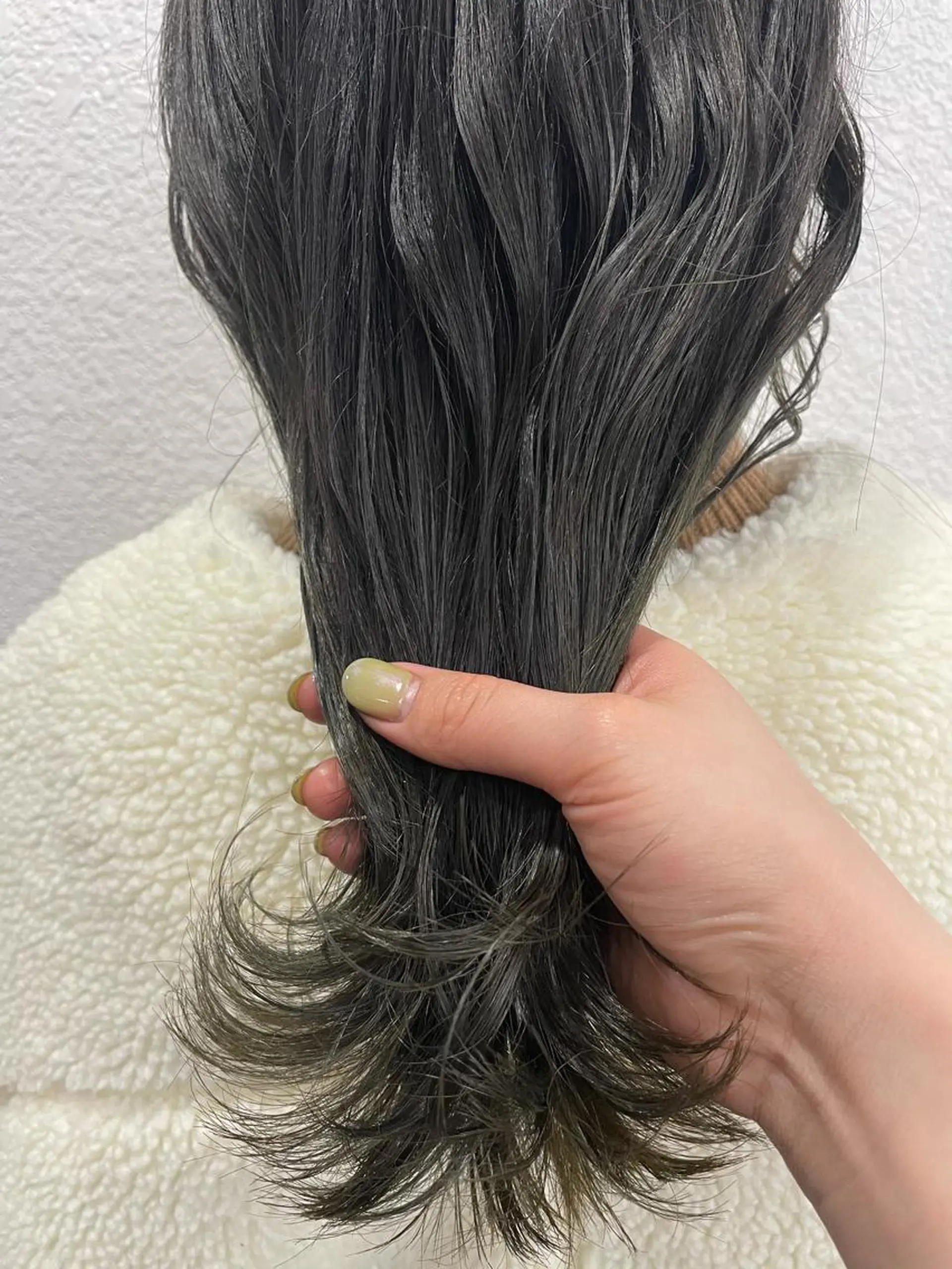 ミディアム カラー ヘアカラー 渋谷 留菜のヘアスタイル