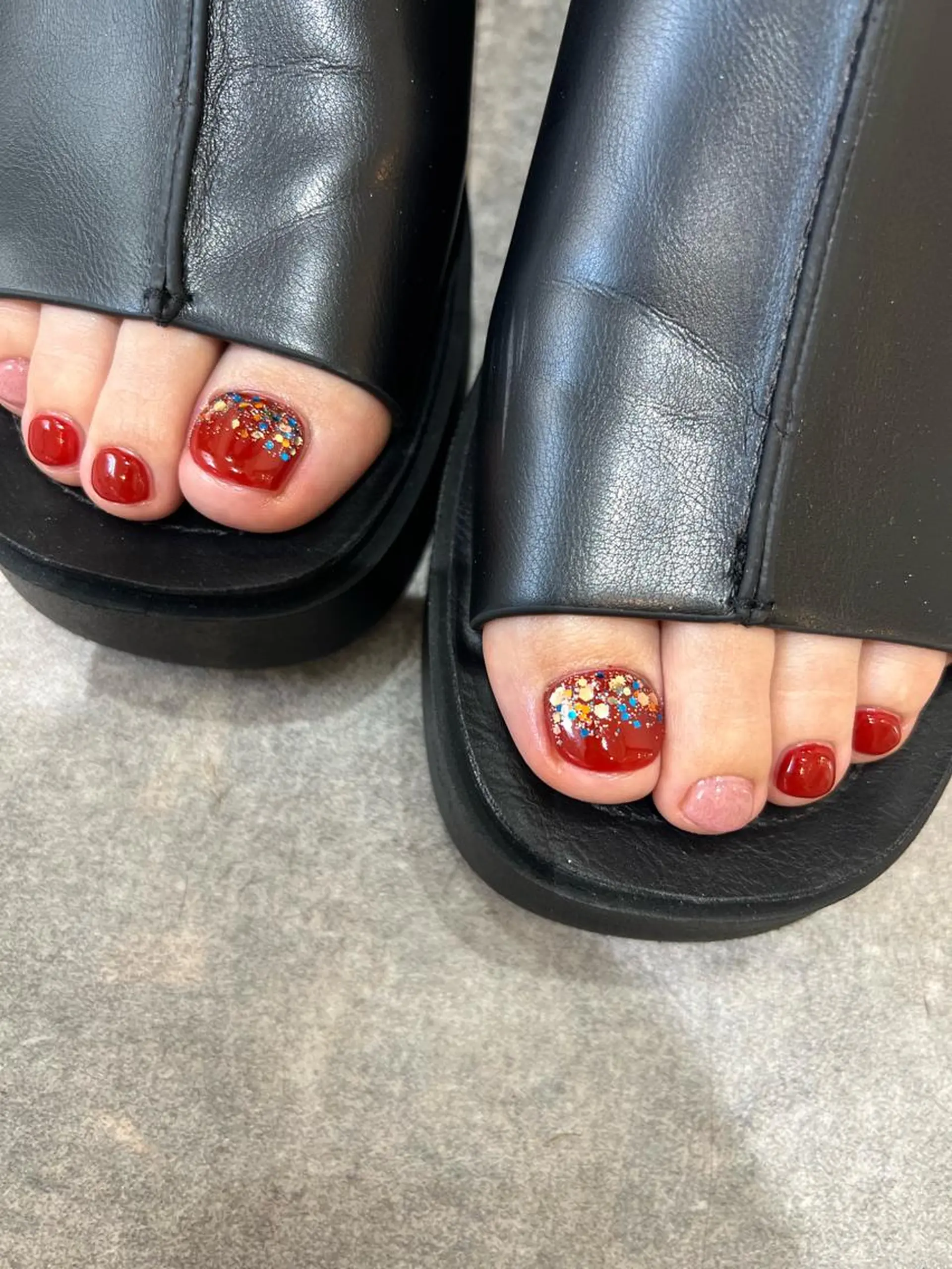 ヘアアレンジ メンズ ネイル アイブロウ 眉カラー アートネイル ワンカラーネイル ヘアメイクネイリスト 💄💅hidemiのヘアスタイル