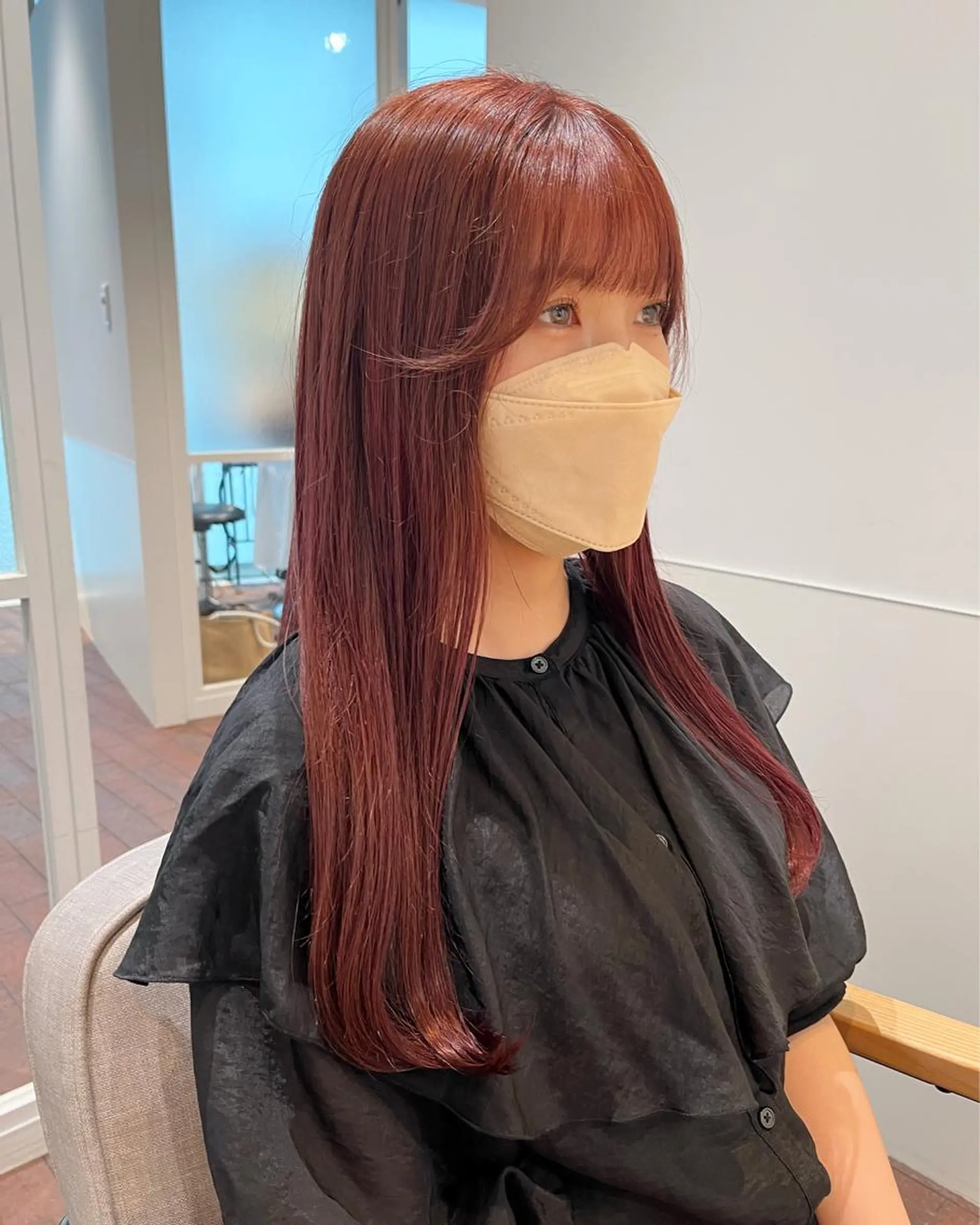 ロング カラー 片岡 由依のヘアスタイル