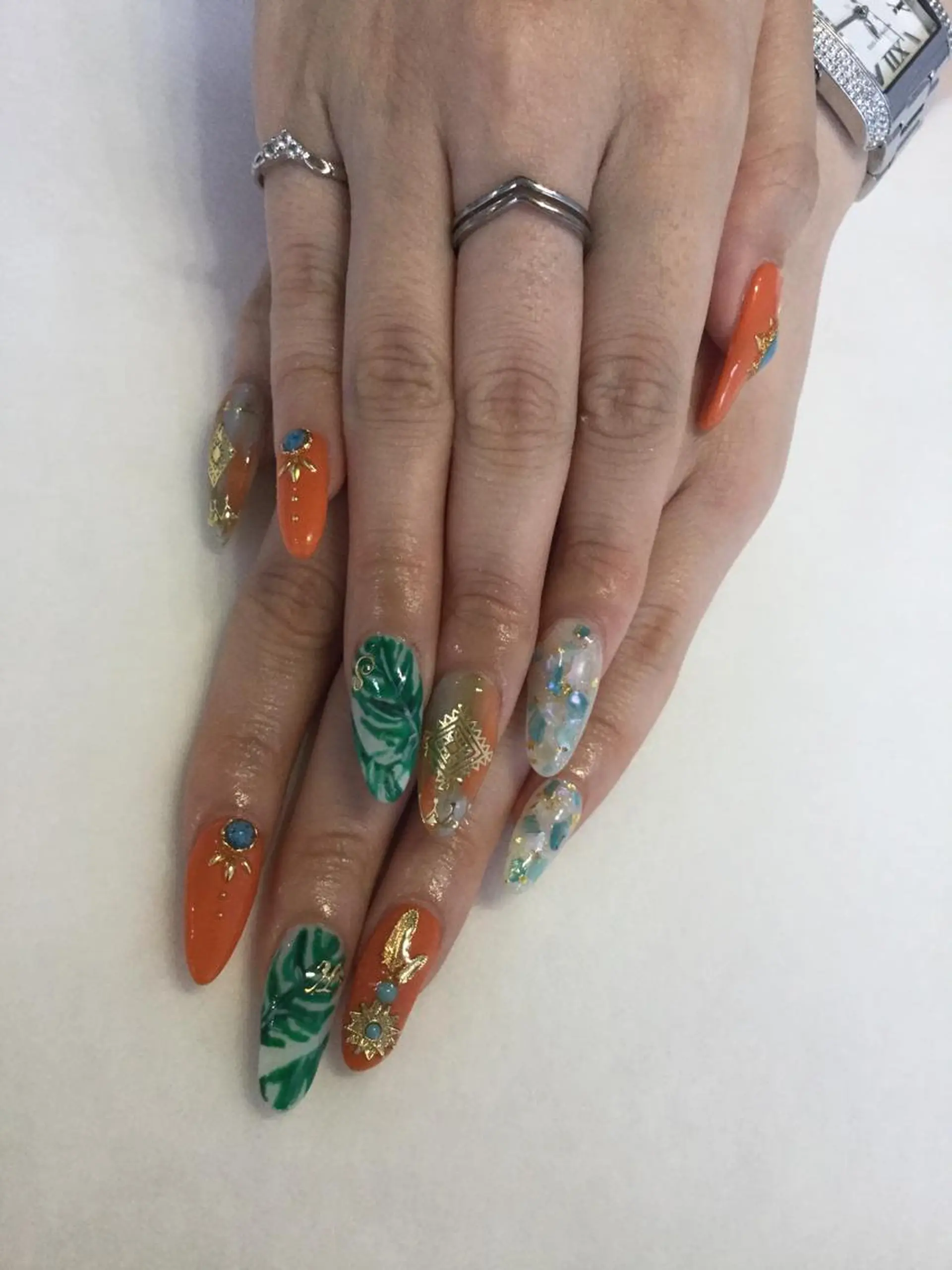 ネイル ハンドネイル 💎🐰 saki. m 🐰💎のネイルデザイン
