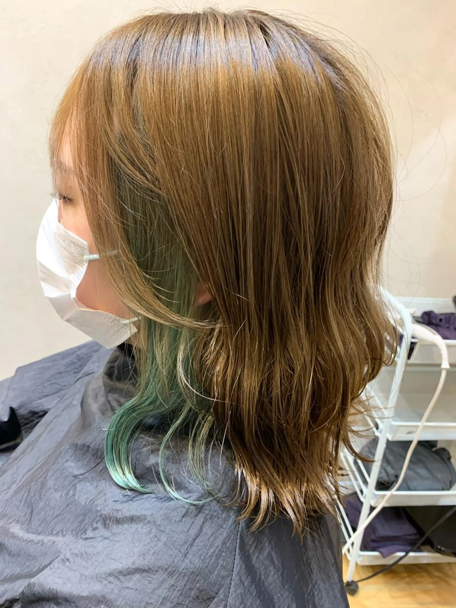 セミロング ヘアカラー トリートメント newiネウィ _naoのヘアスタイル