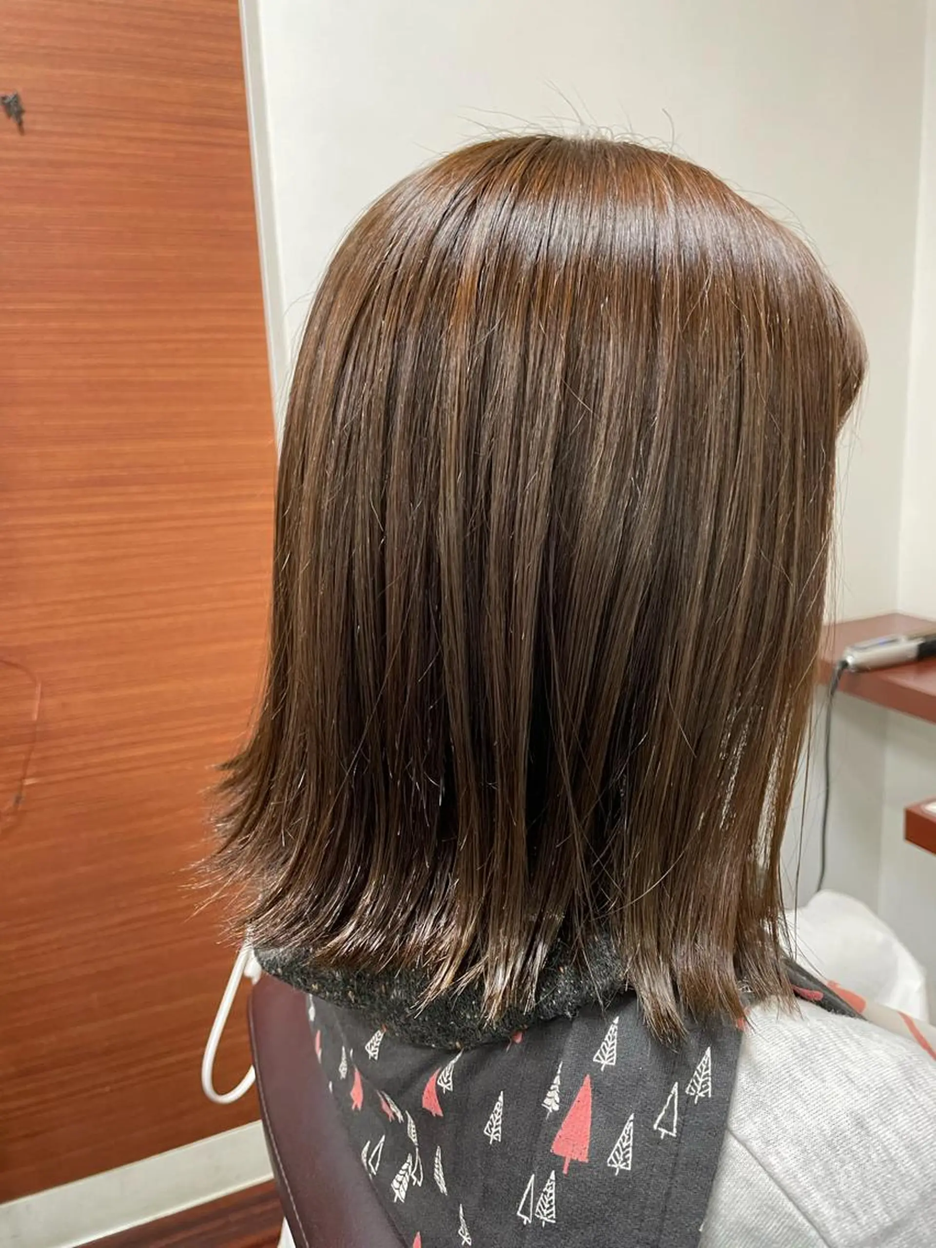 ミディアム ボブ 外ハネヘア 💎韓国カラー Giness坂下巧のヘアスタイル