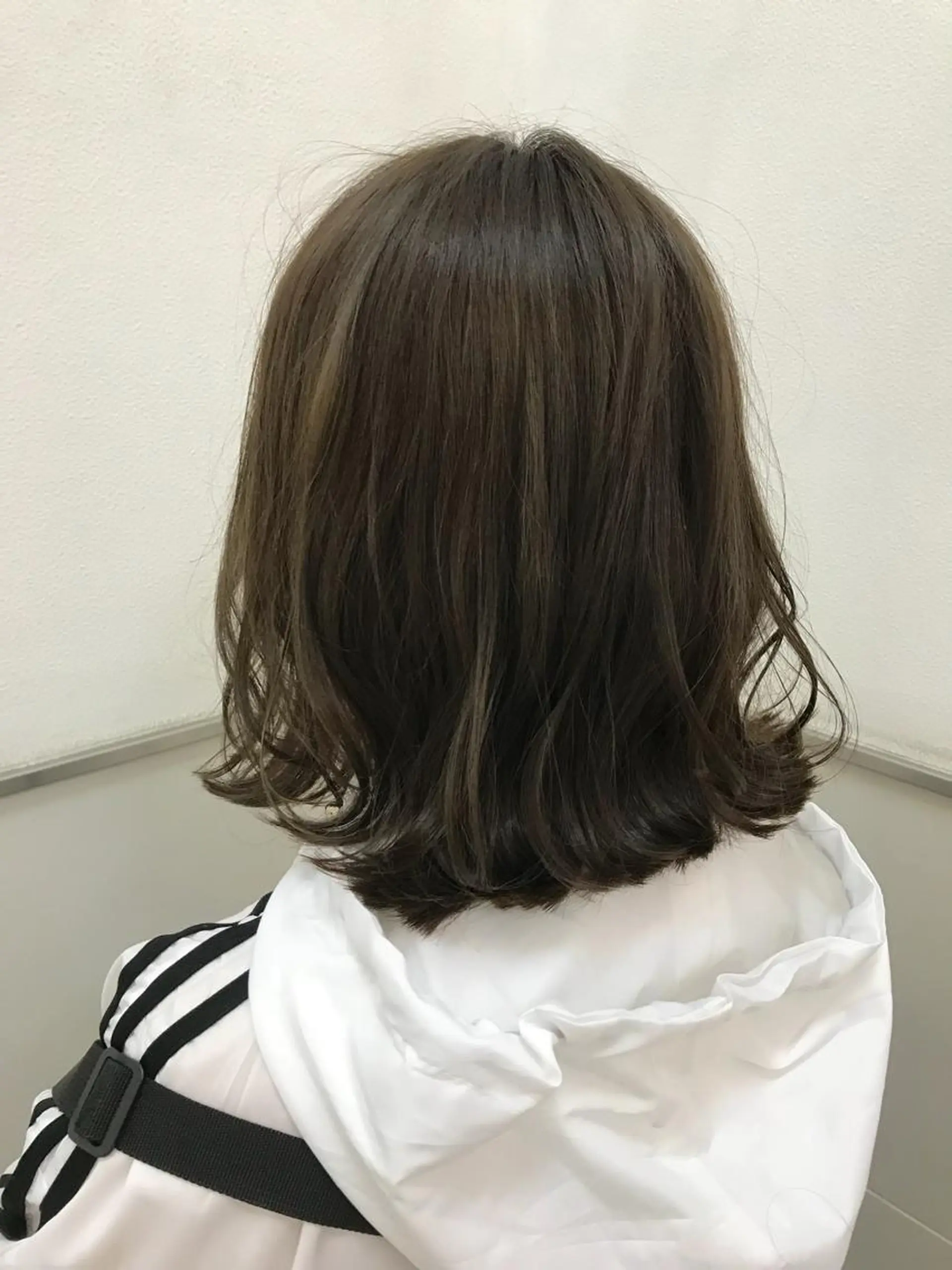 セミロング アッシュ メンズサロン アソビ元町のヘアスタイル